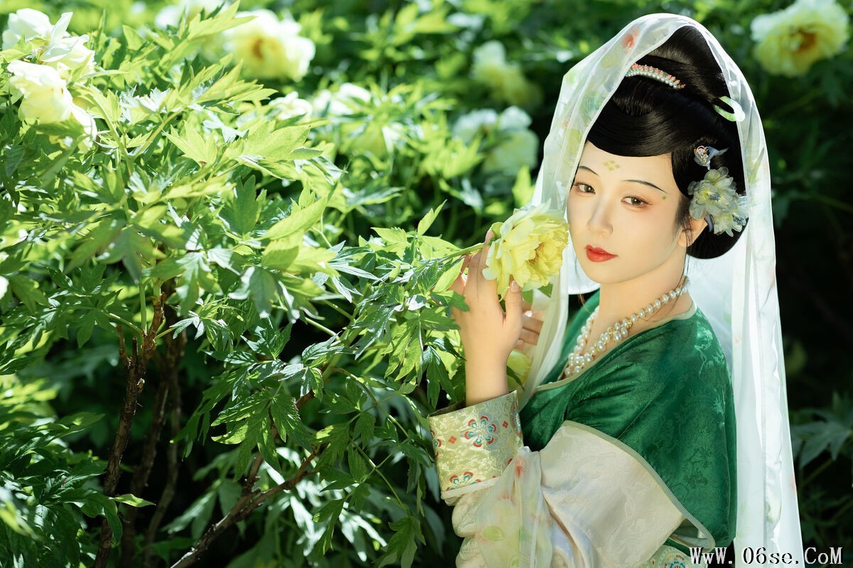 图片[13]-YiTuYu艺图语 Vol.7360 Hu Tu Tu Tu Tu Tu[35P]-六色网