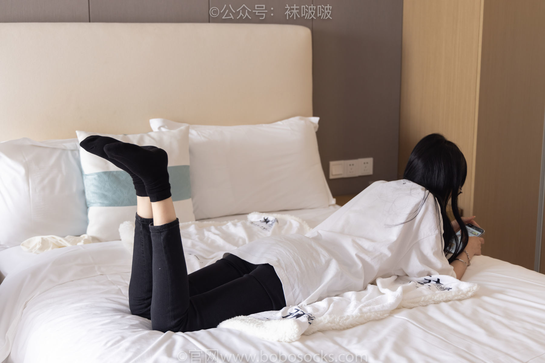 图片[115]-BoBoSocks袜啵啵 No.055 稚予-斯凯奇运动鞋、白棉袜、黑棉袜[139P]-六色网