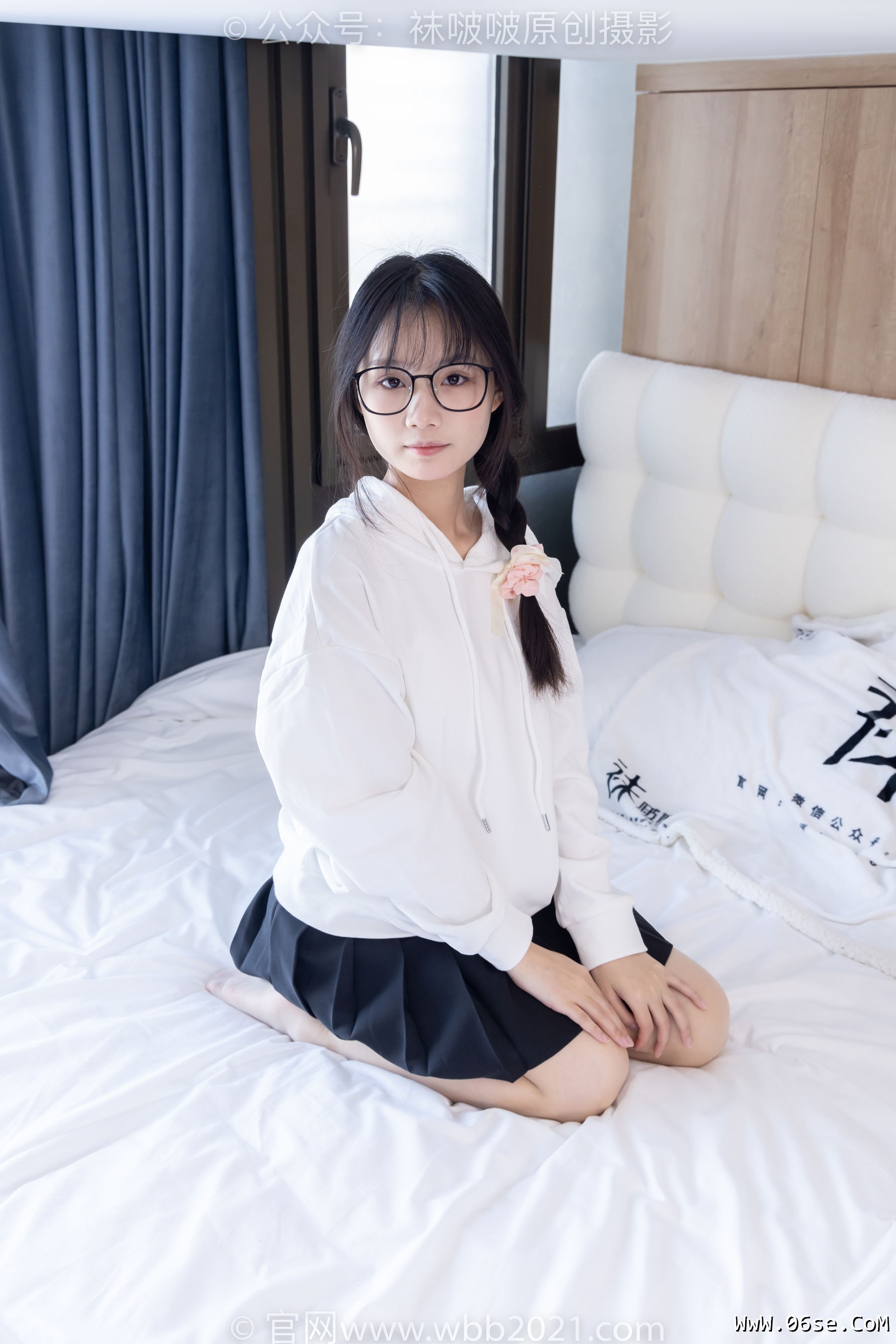 图片[53]-BoBoSocks袜啵啵 No.368 甜甜圈 -运动鞋、白棉袜、油亮肉丝[160P]-六色网