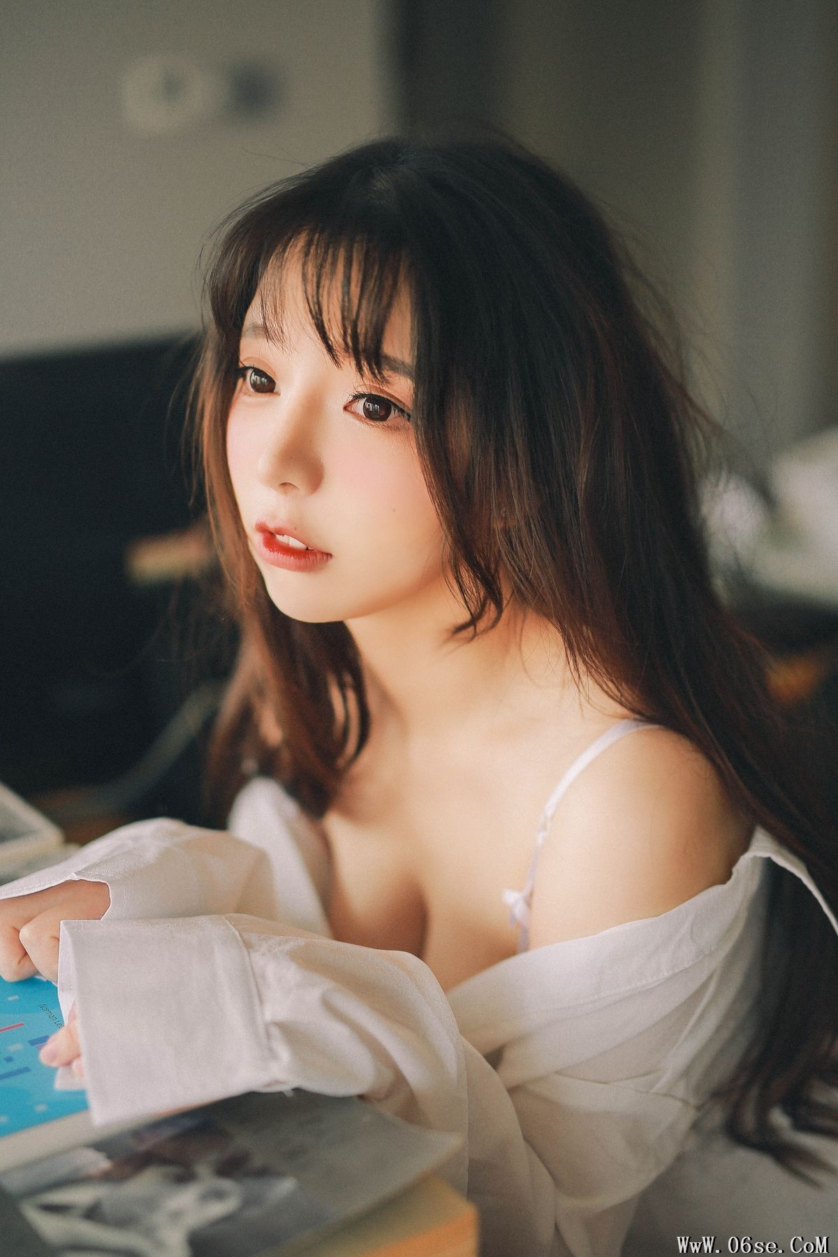 图片[20]-YiTuYu艺图语 Vol.3300 Yi Tuo Wang Yi Meng[24P]-六色网