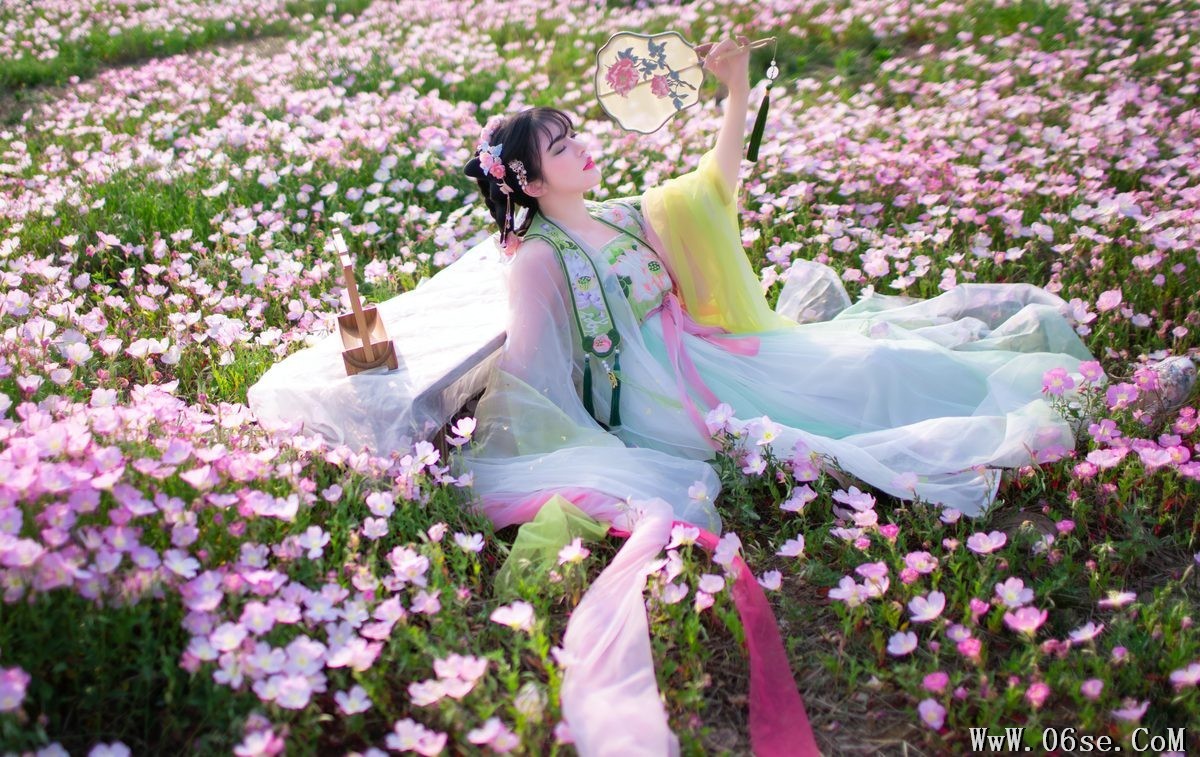 图片[33]-YiTuYu艺图语 Vol.4432 Xiao Xing Xing[47P]-六色网