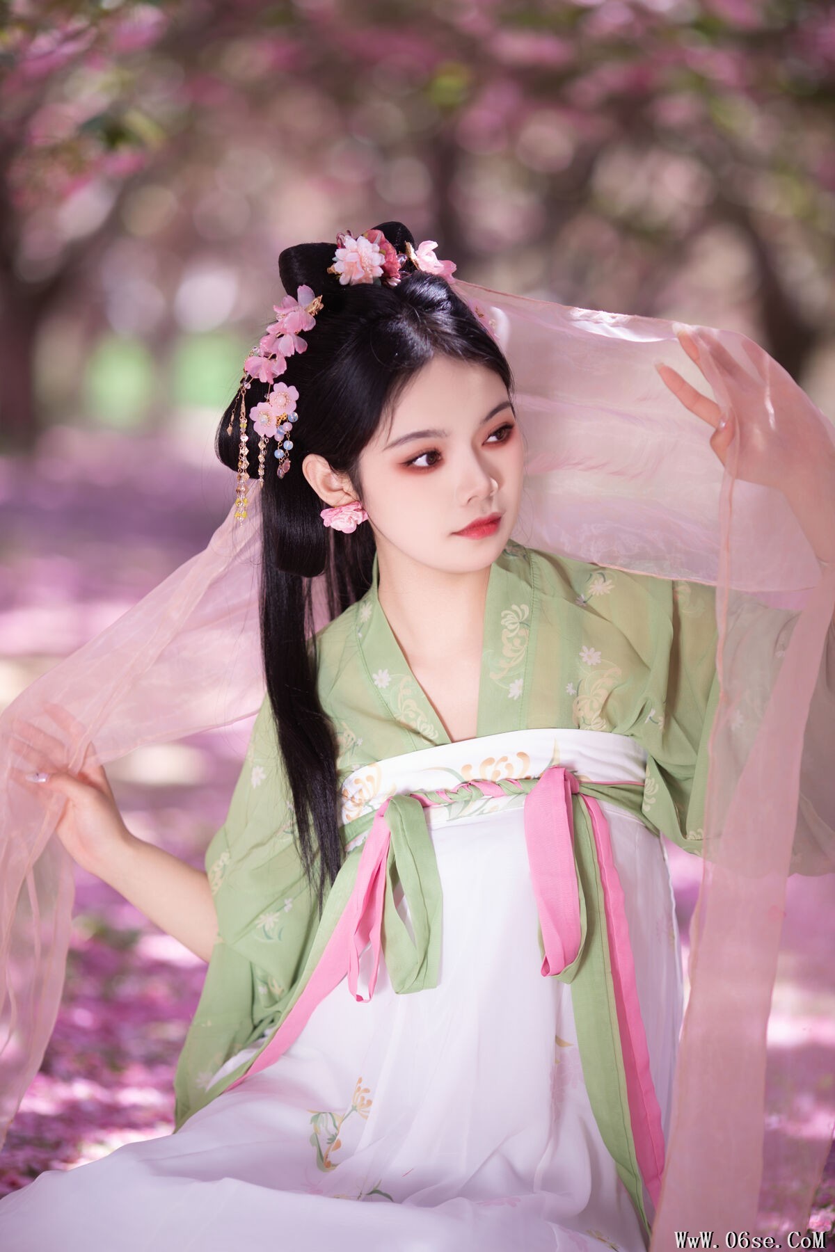 图片[9]-YiTuYu艺图语 Vol.7102 Wan Yi[23P]-六色网
