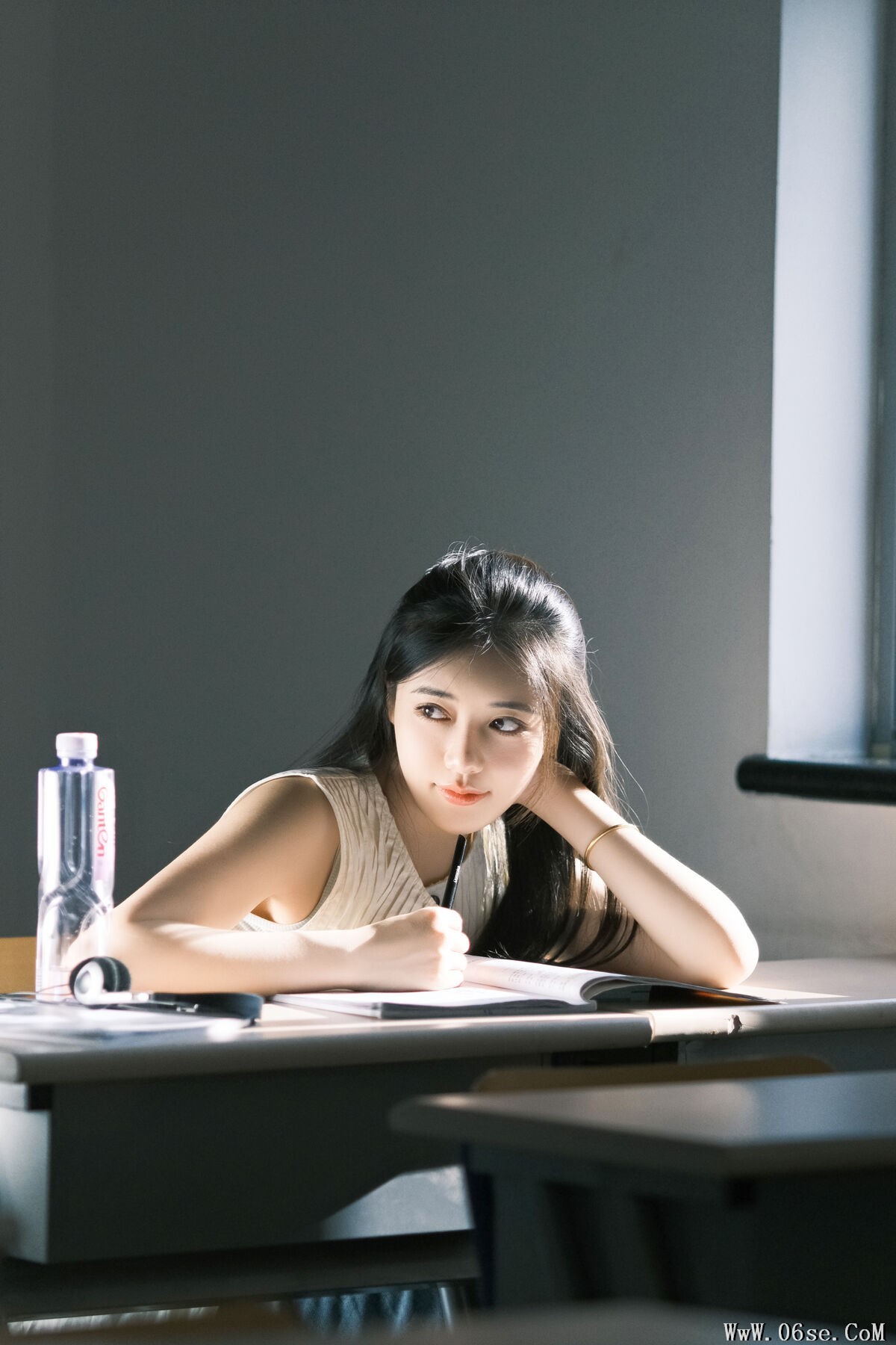 图片[15]-YiTuYu艺图语 Vol.7241 Le Yi Li Bunny[25P]-六色网