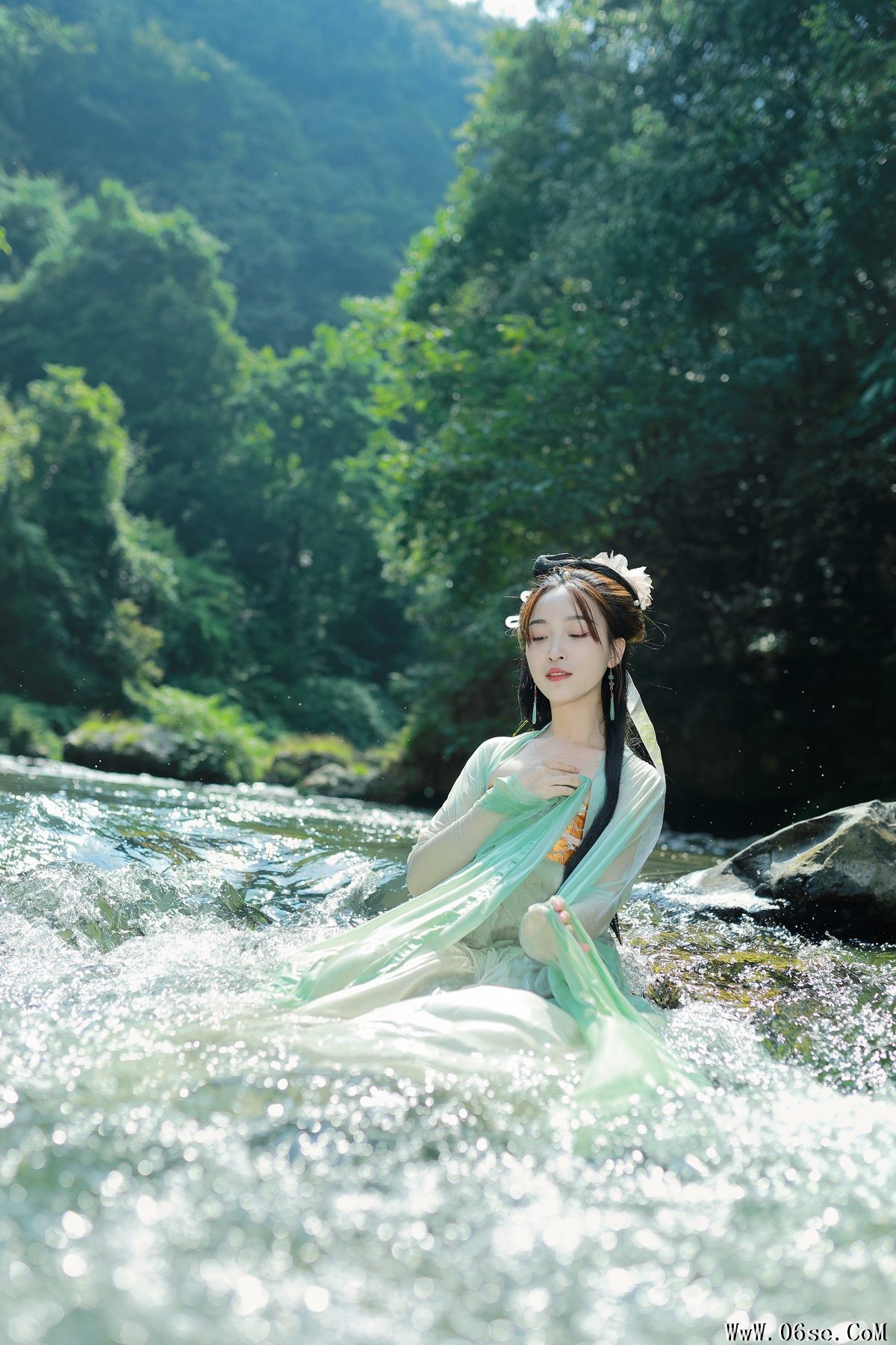 图片[21]-YiTuYu艺图语 Vol.5233 Yu Yan[38P]-六色网