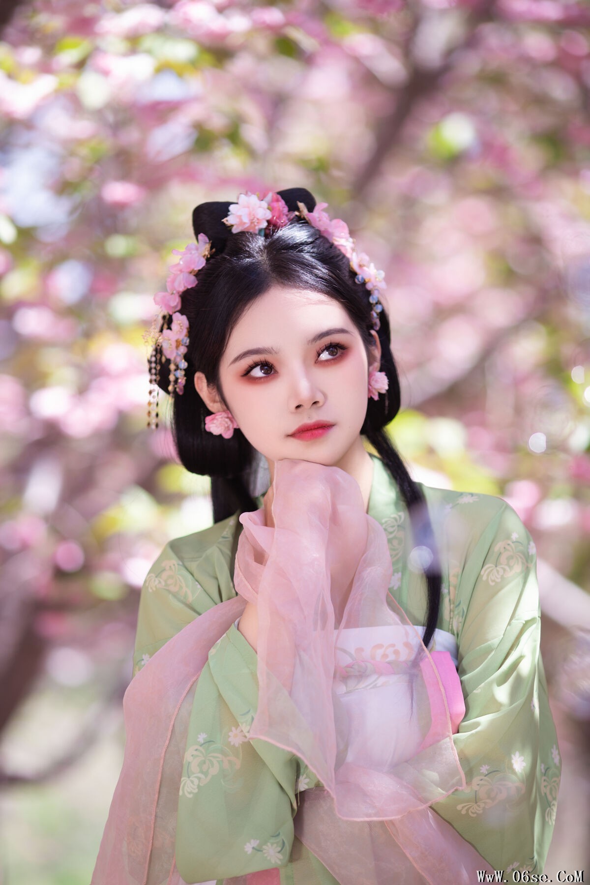 图片[17]-YiTuYu艺图语 Vol.7102 Wan Yi[23P]-六色网