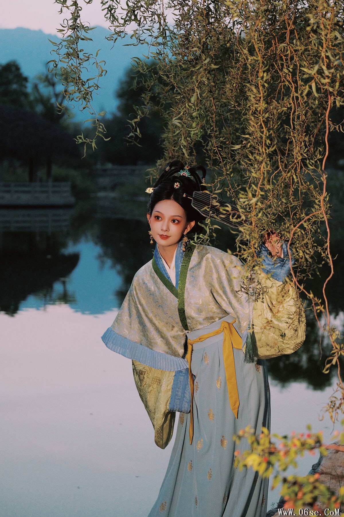 图片[15]-YiTuYu艺图语 Vol.7768 Qiu Qiu[32P]-六色网