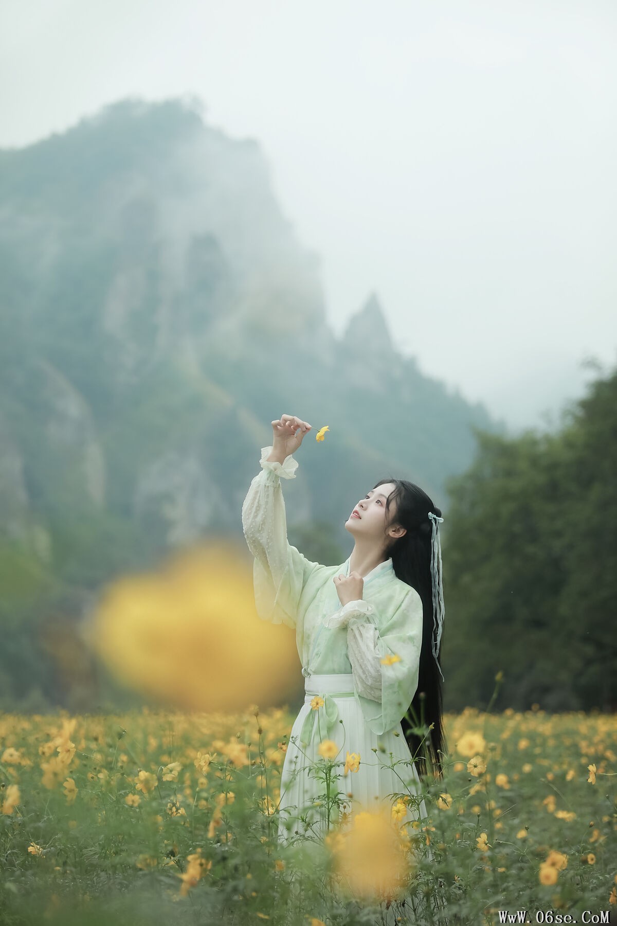 图片[27]-YiTuYu艺图语 Vol.6889 Yi Mi Liang Gao[28P]-六色网