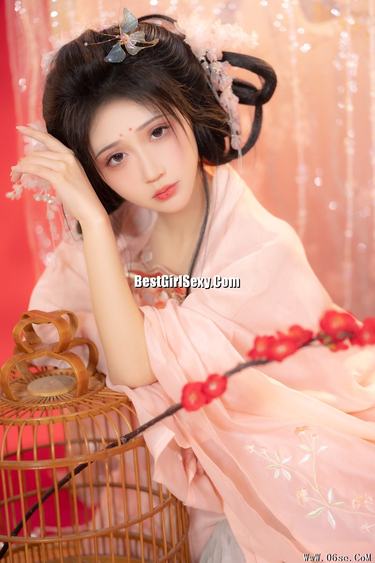 图片[23]-YiTuYu艺图语 Vol.3705 Qi Luo Sheng De Xiao Su Su[25P]-六色网