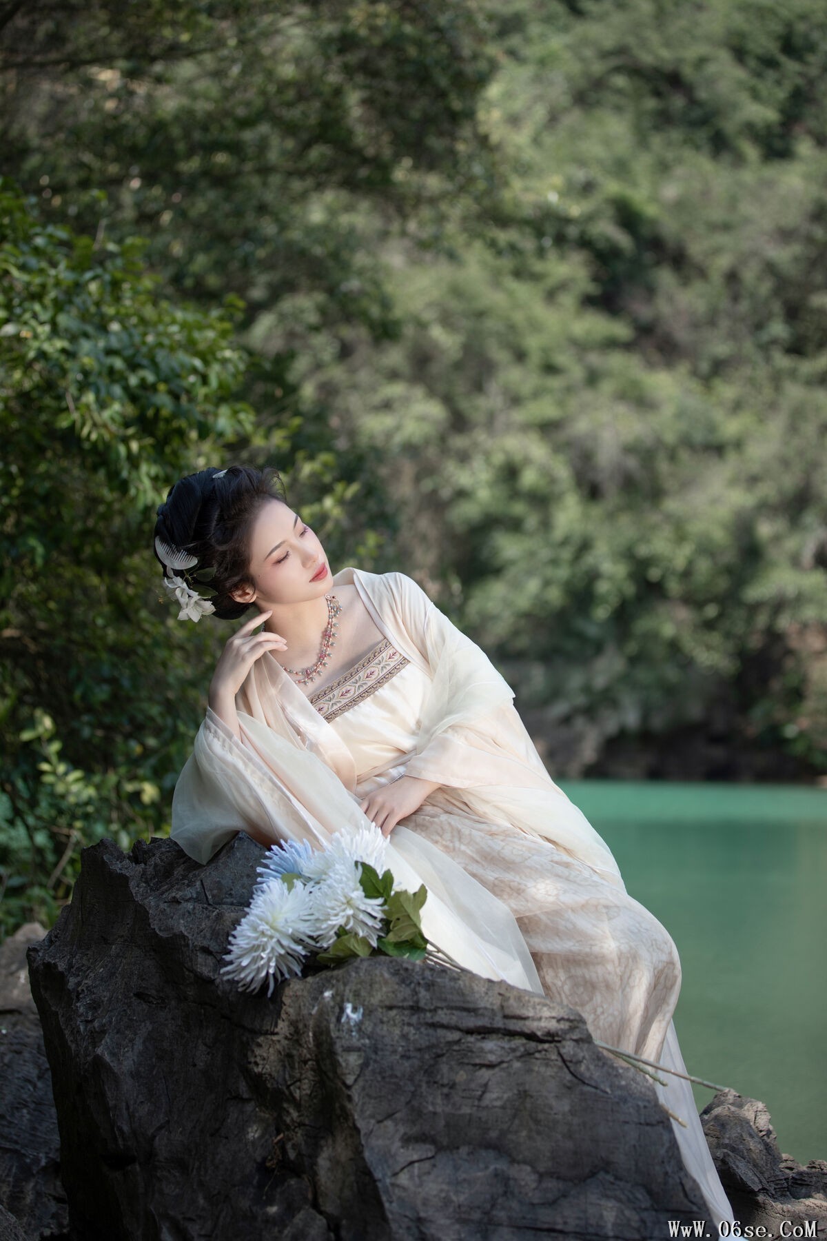 图片[5]-YiTuYu艺图语 Vol.7233 Wei Wei[28P]-六色网
