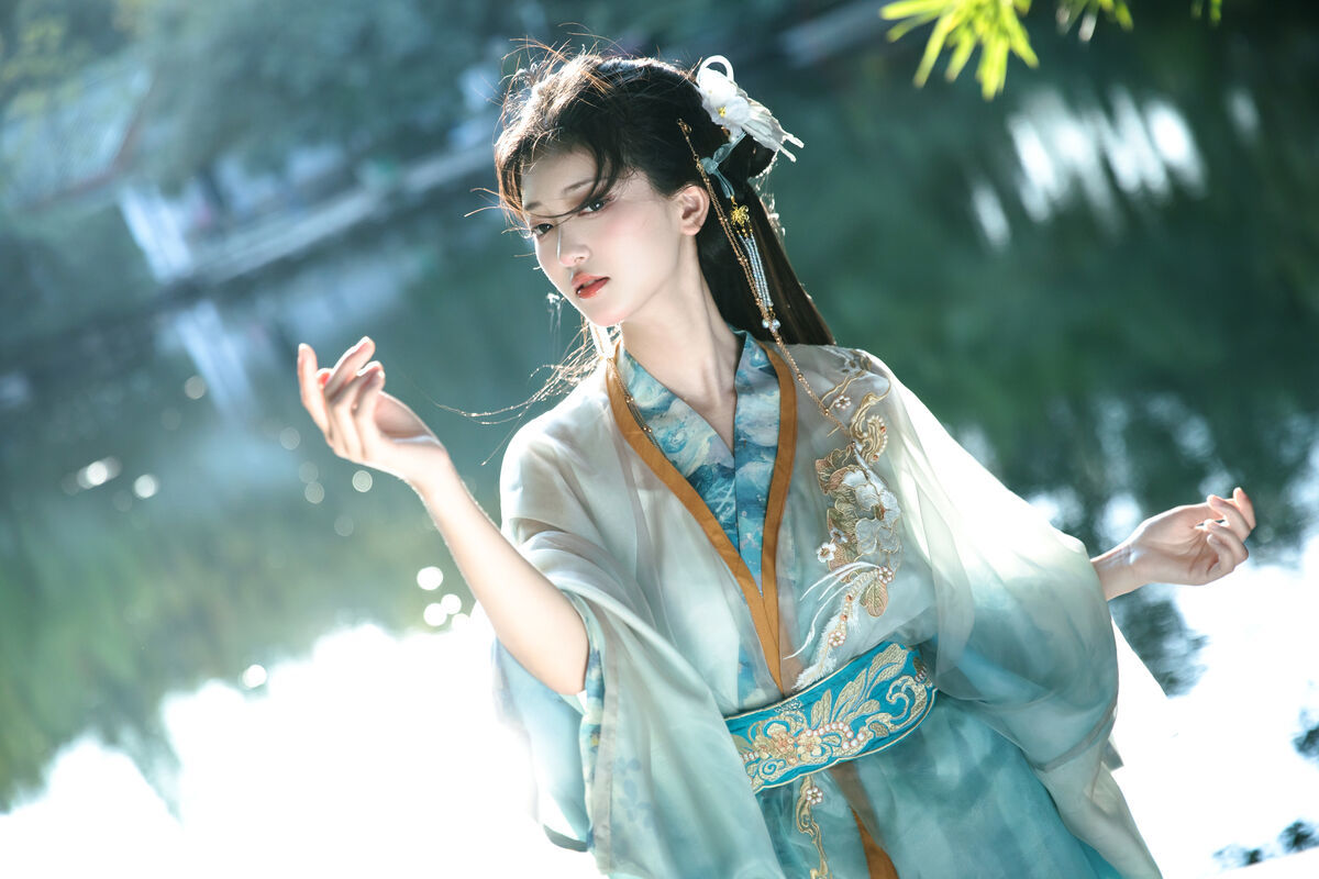 图片[17]-YiTuYu艺图语 Vol.6856 Er Liang Feng Yue[27P]-六色网