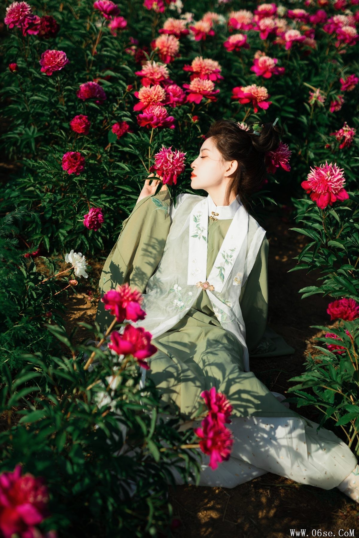 图片[17]-YiTuYu艺图语 Vol.4607 Yi Xuan[58P]-六色网