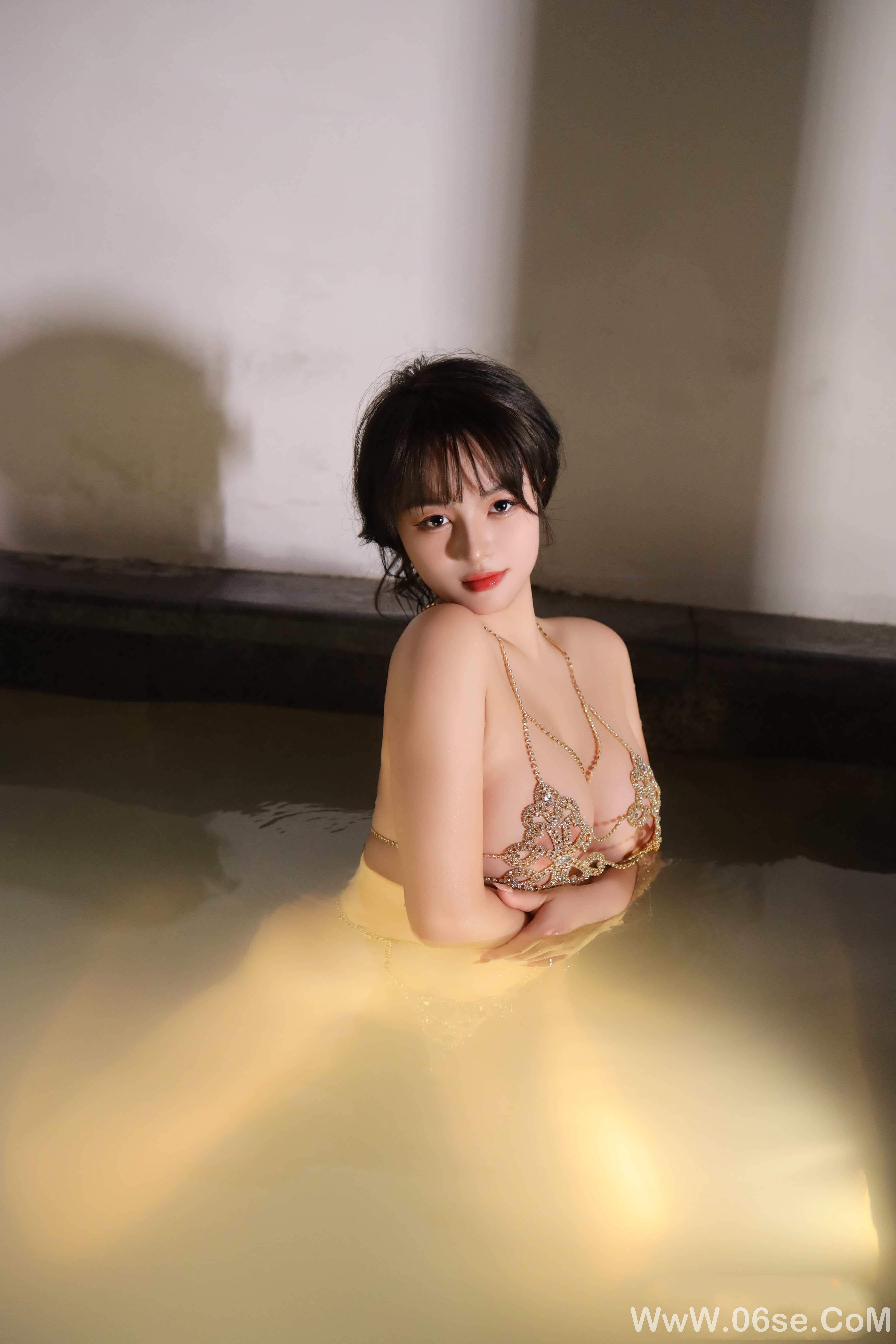 图片[78]-沈思怡 – 温泉[84P]-六色网