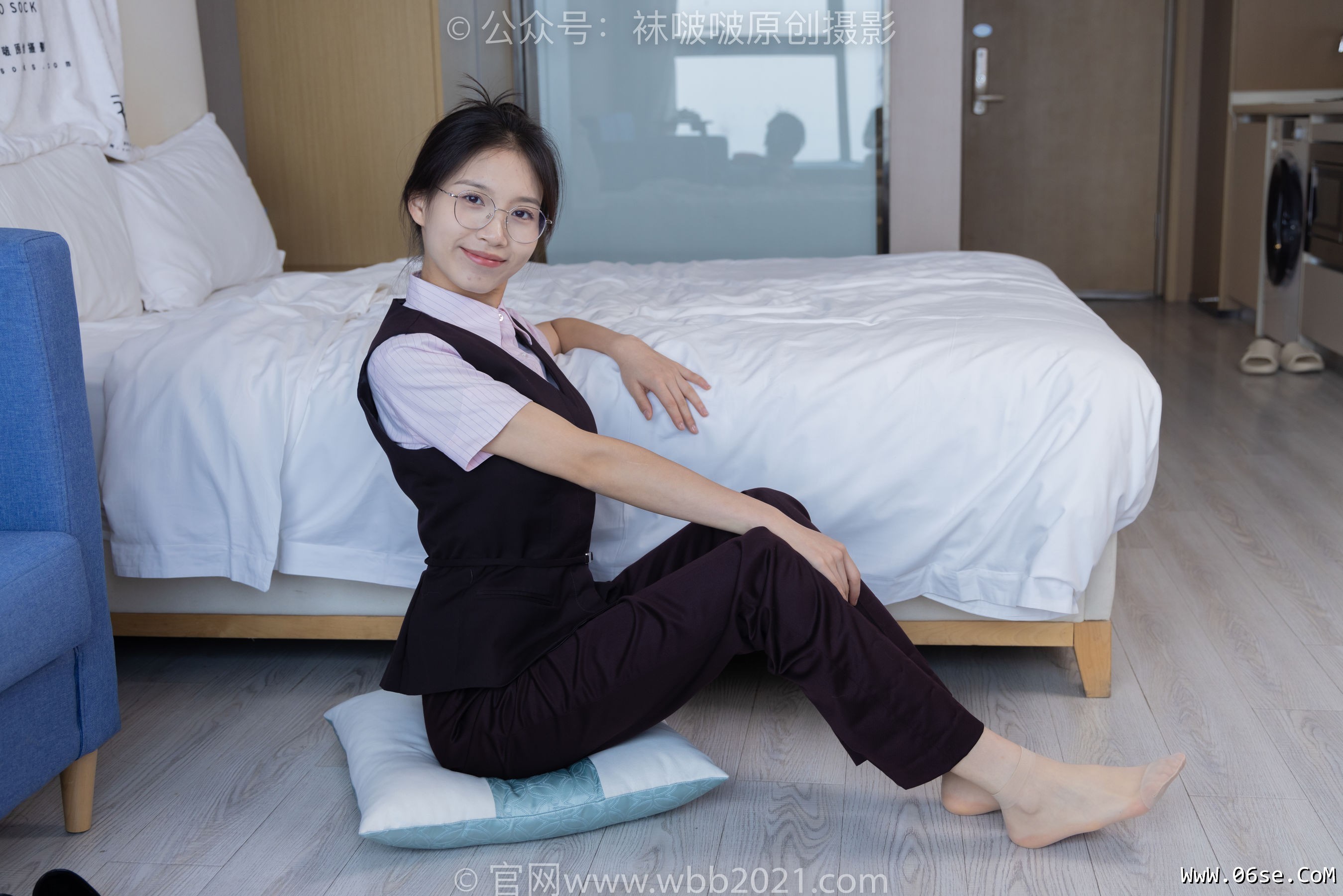 图片[26]-BoBoSocks袜啵啵 No.271 芝士 -平底鞋、短肉丝、银行制服[146P]-六色网