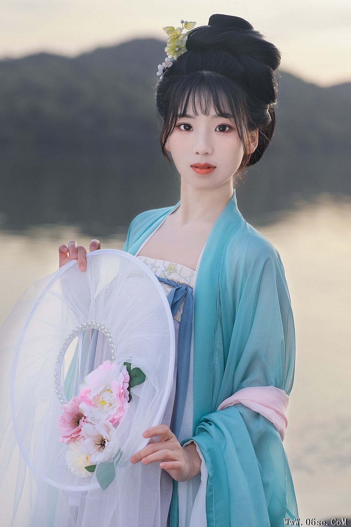 YiTuYu艺图语 Vol.7164 Zhou Zhou Ay[24P]-六色网