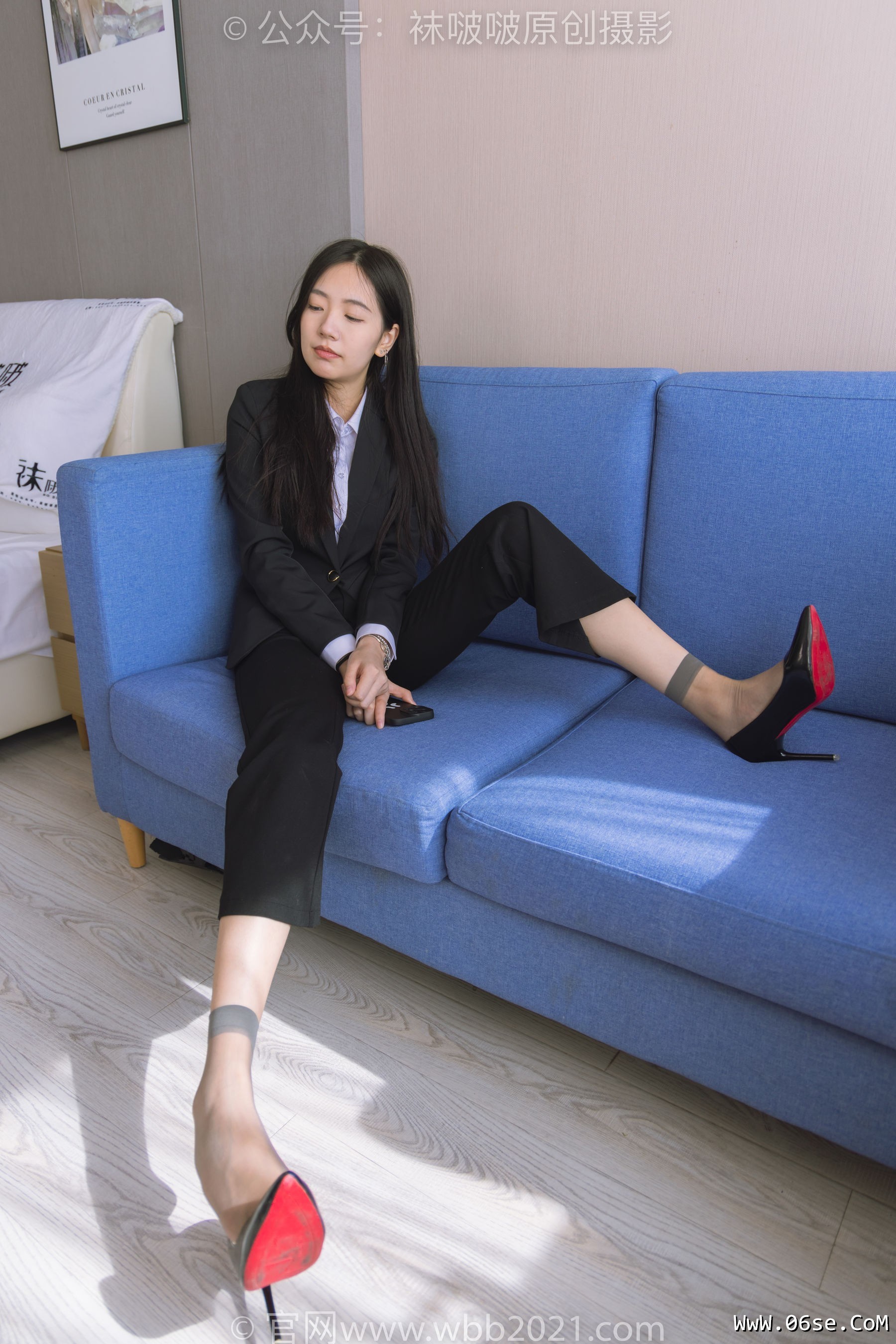 图片[238]-BoBoSocks袜啵啵 No.245 小甜豆 -高跟鞋、短灰丝、半蹲镜头较多[299P]-六色网