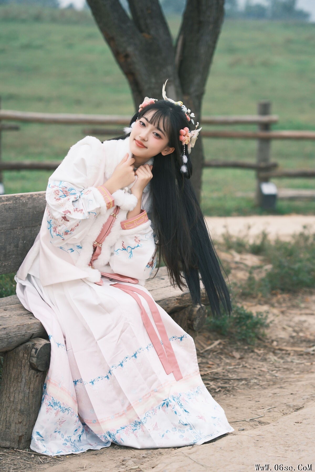 图片[8]-YiTuYu艺图语 Vol.6758 Er Liang Feng Yue[21P]-六色网