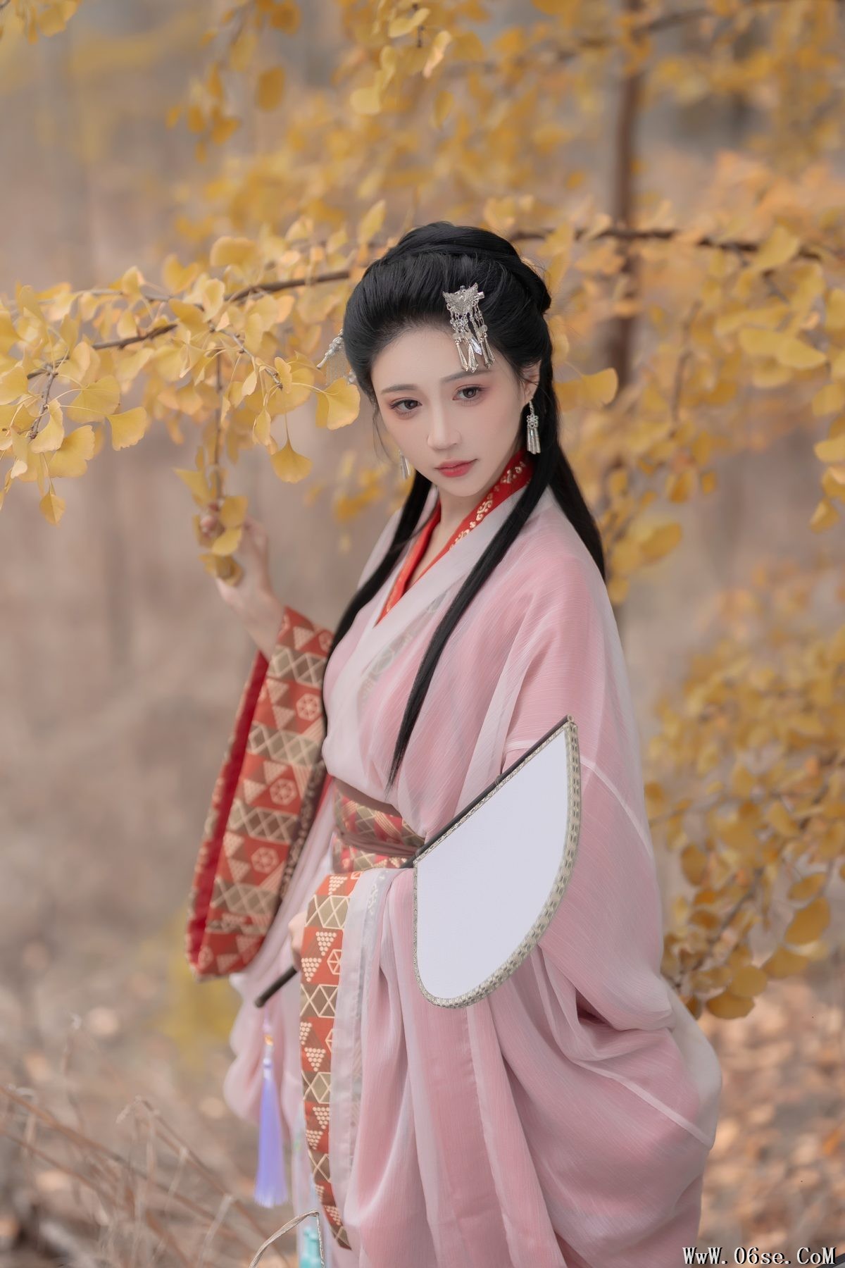 图片[8]-YiTuYu艺图语 Vol.5988 Qi Luo Sheng De Xiao Su Su[28P]-六色网
