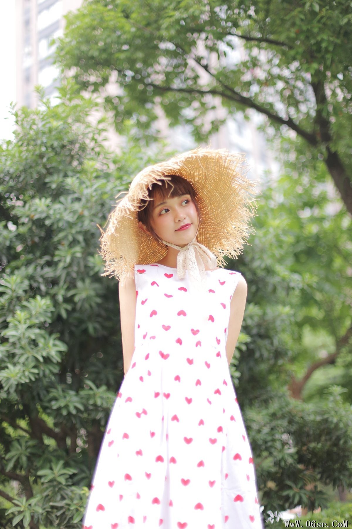 图片[4]-YiTuYu艺图语 Vol.5752 Yi Tiao Yu Wei[23P]-六色网