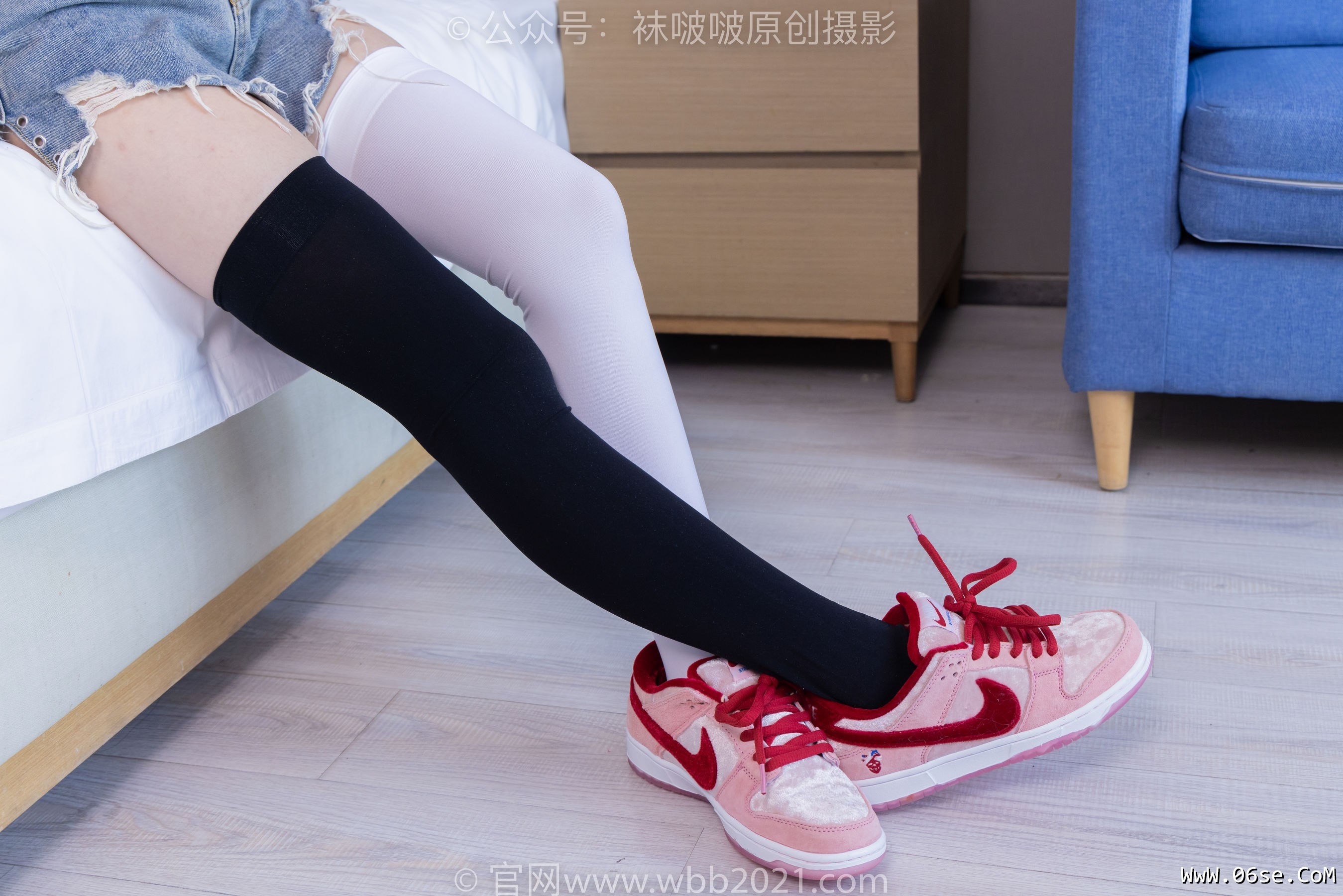图片[131]-BoBoSocks袜啵啵 No.390 甜甜圈 -板鞋、厚黑丝大腿袜、厚白丝大腿袜[148P]-六色网