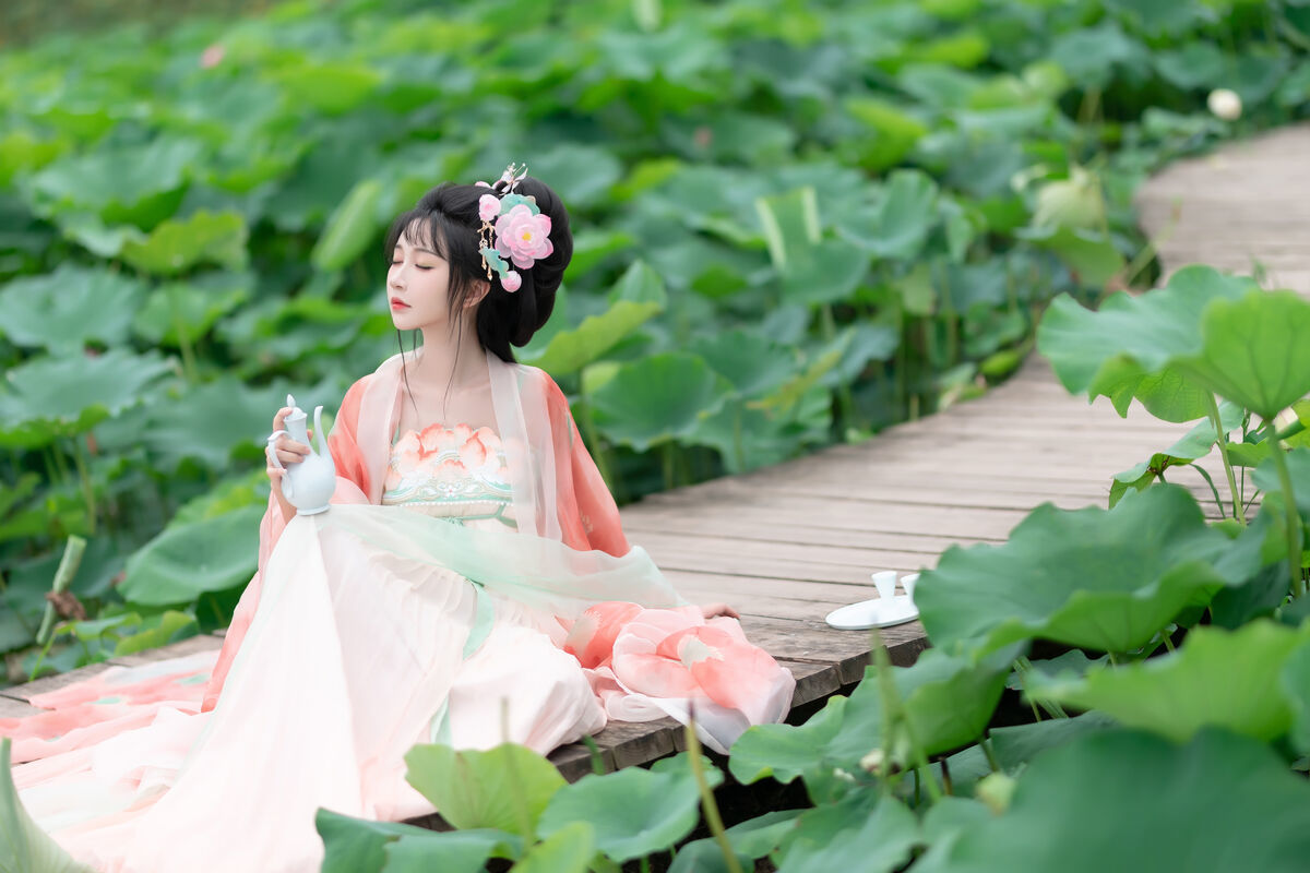 图片[7]-YiTuYu艺图语 Vol.7685 Qi Luo Sheng De Xiao Su Su[28P]-六色网