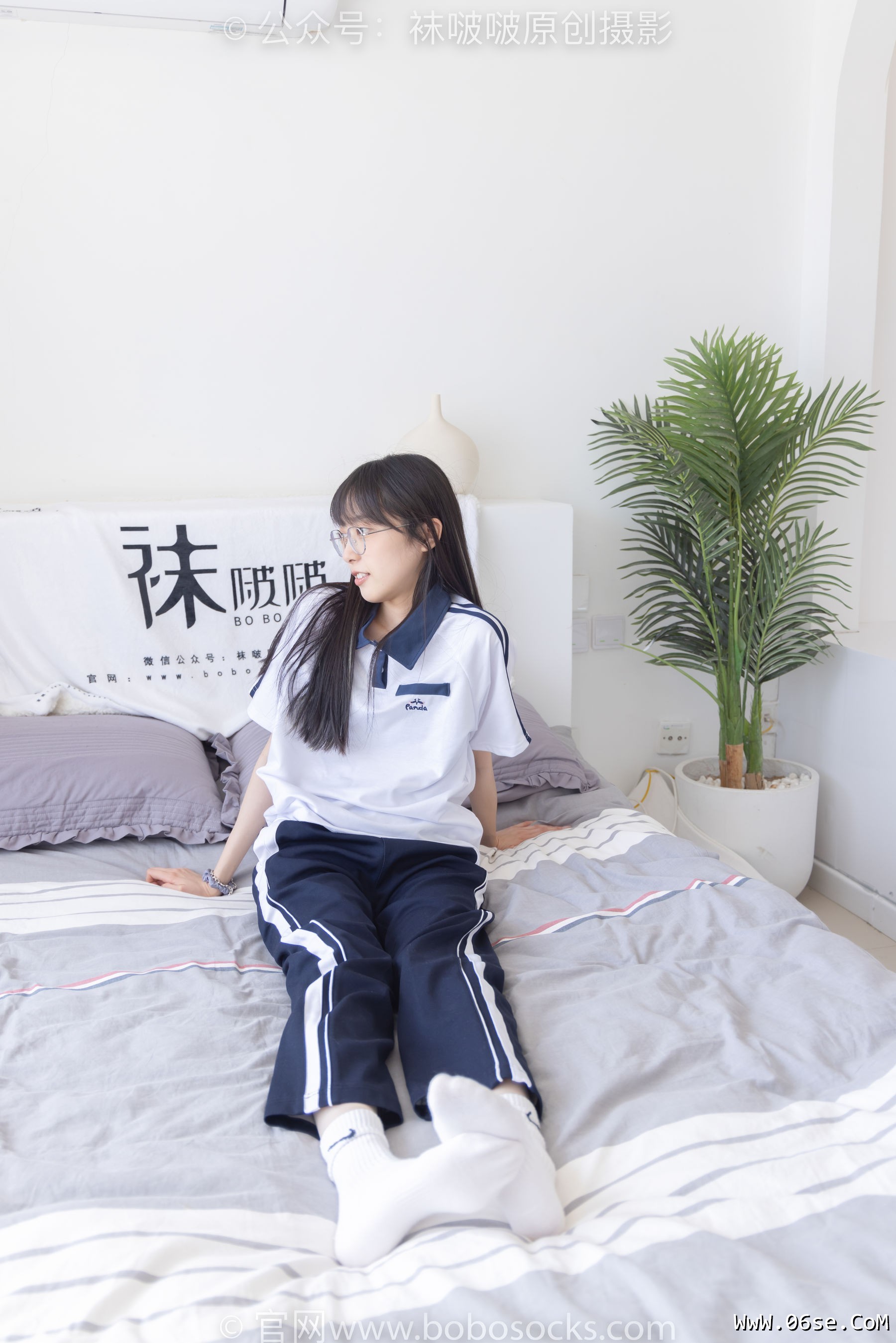 图片[110]-BoBoSocks袜啵啵 No.207 稚予 -aj板鞋、白棉袜、油亮白丝、校服裤里丝[140P]-六色网