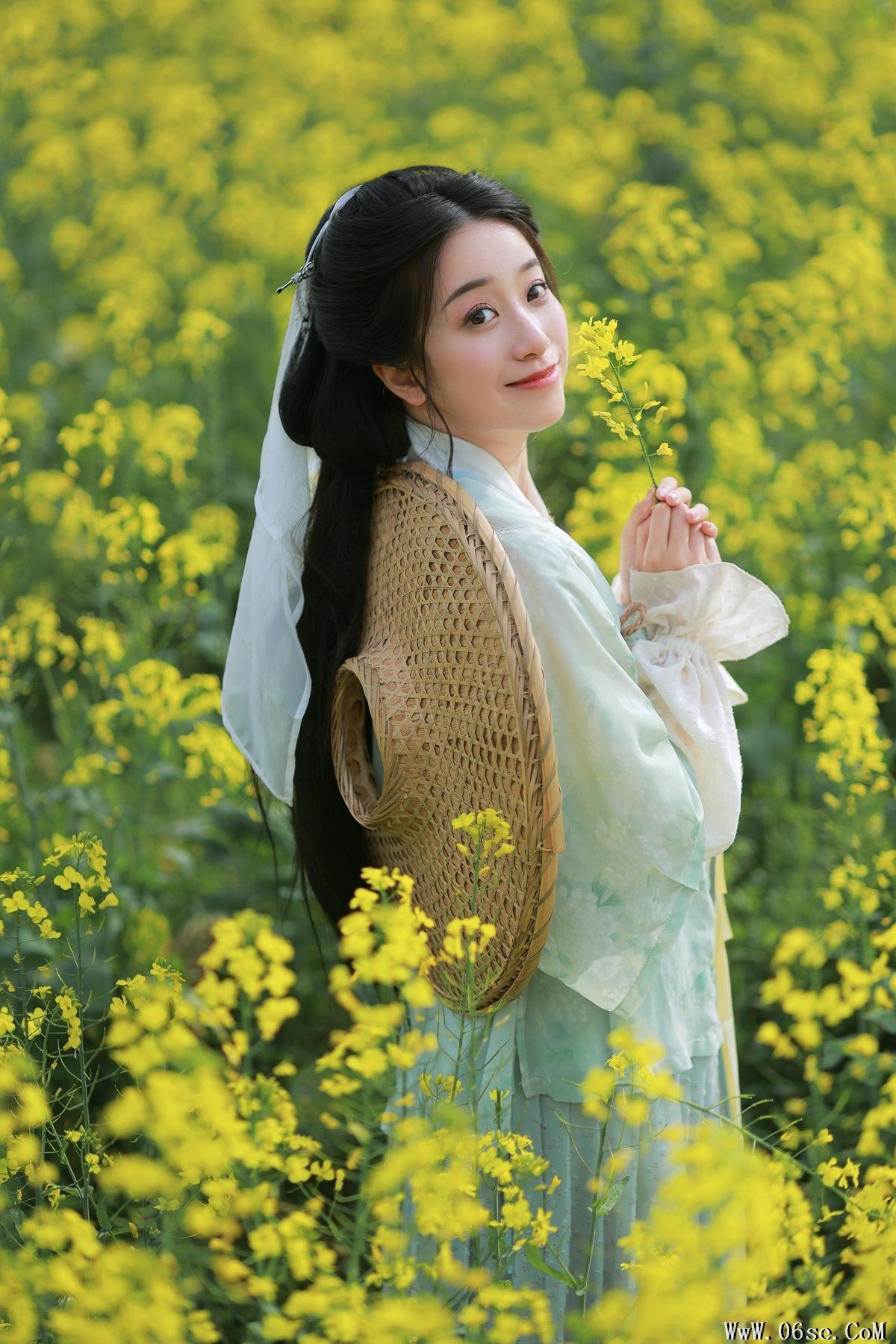 图片[22]-YiTuYu艺图语 Vol.3659 Xiao Qing Han Ya[23P]-六色网