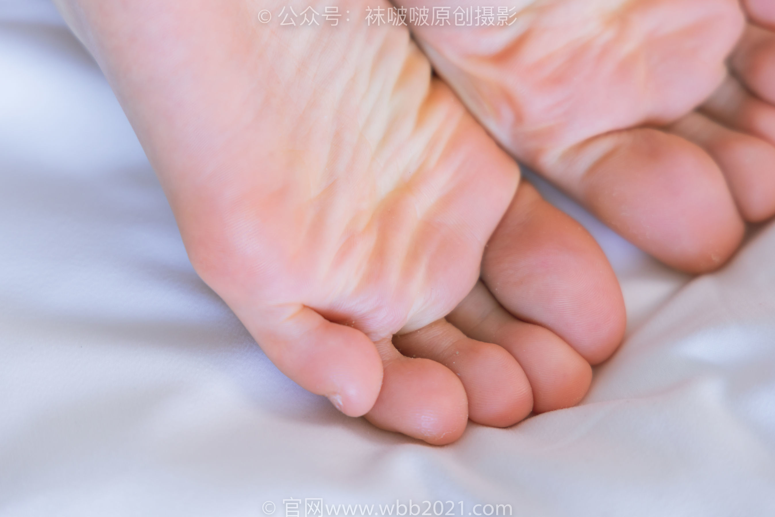 图片[29]-BoBoSocks袜啵啵 No.246 小沫 -高跟鞋、绿色丝袜、短肉丝、短黑丝、裸足、ol制服[140P]-六色网