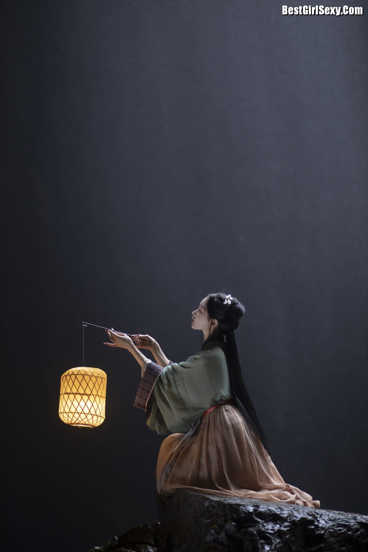 图片[4]-YiTuYu艺图语 Vol.4031 Su Mei Zai Lu Shang[25P]-六色网