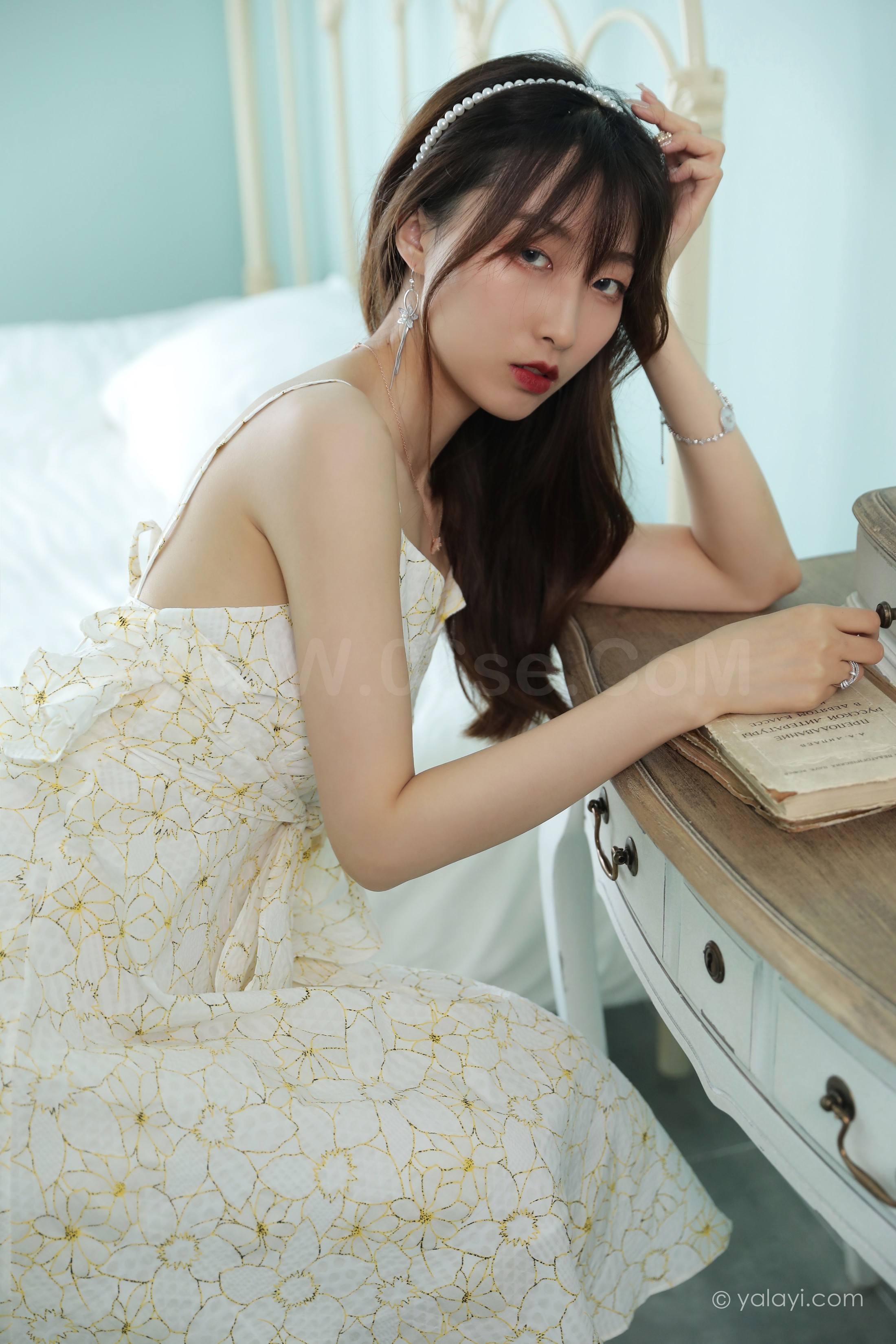 图片[39]-雅拉伊 – 佳佳《自由的孤独》[42P]-六色网