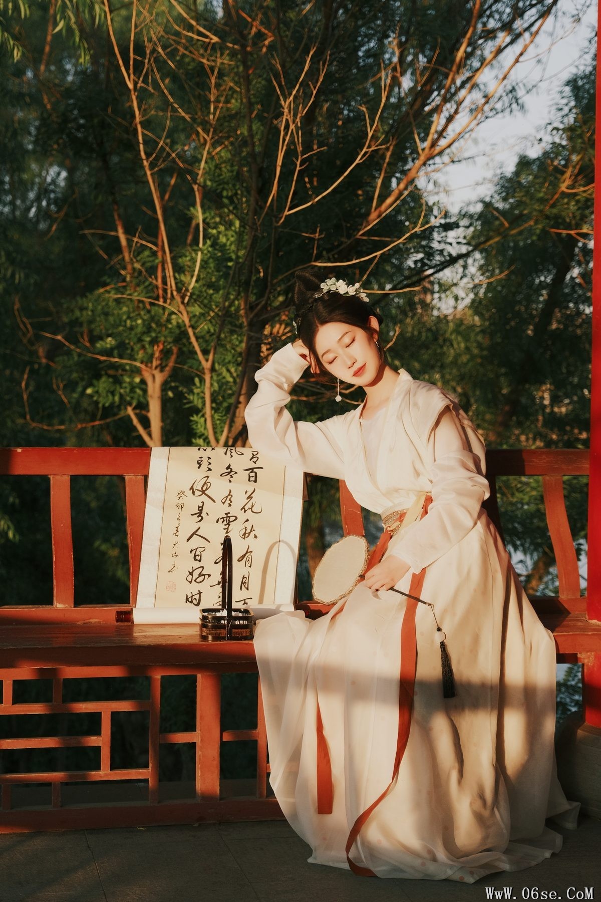 图片[6]-YiTuYu艺图语 Vol.4719 She Kong De Luan Luan[24P]-六色网