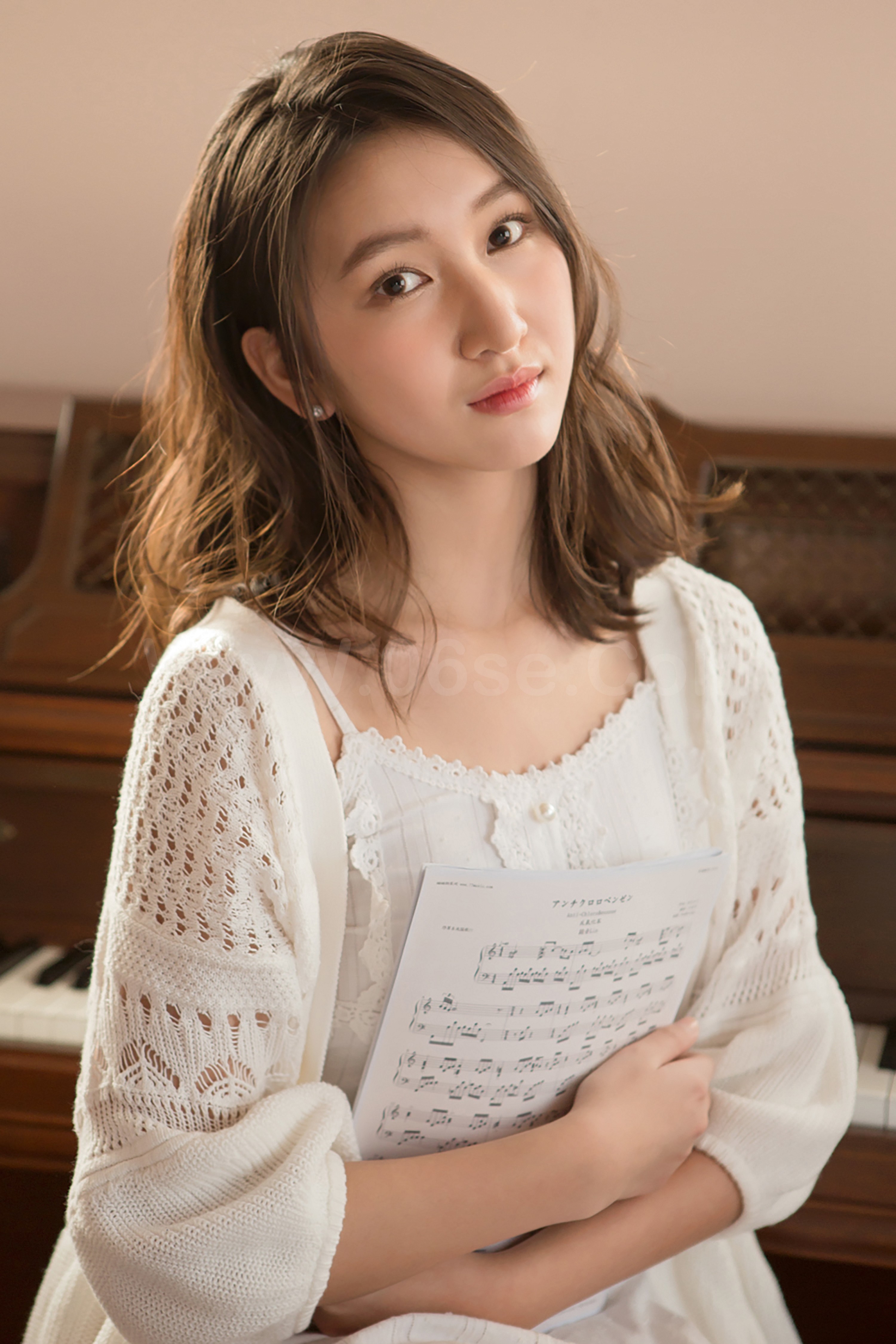 图片[28]-雅拉伊 – 《亲吻阳光》[32P]-六色网