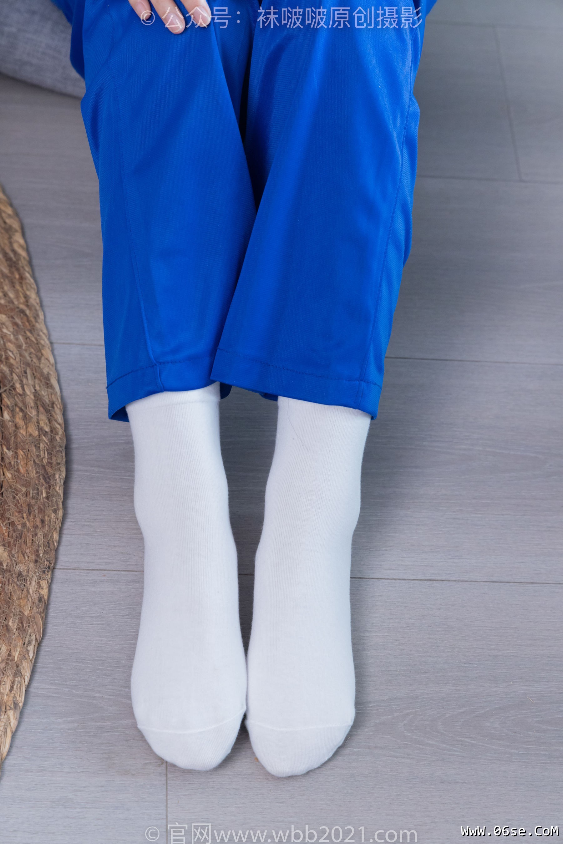 图片[111]-BoBoSocks袜啵啵 No.351 甜甜圈 -板鞋、白棉袜、肉丝、校服裤里丝[150P]-六色网