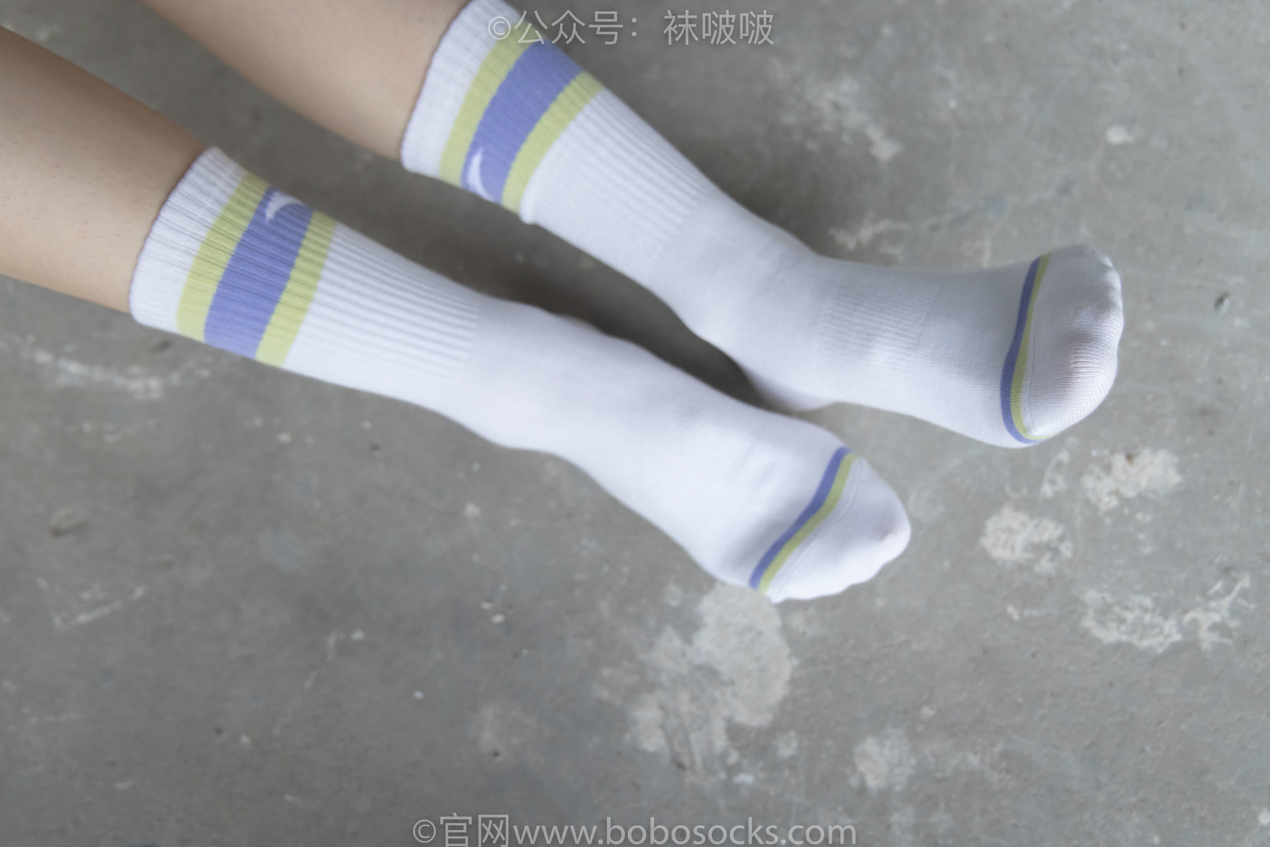 图片[72]-BoBoSocks袜啵啵 No.025 熊熊-安踏运动鞋、白色棉袜、裸足[146P]-六色网
