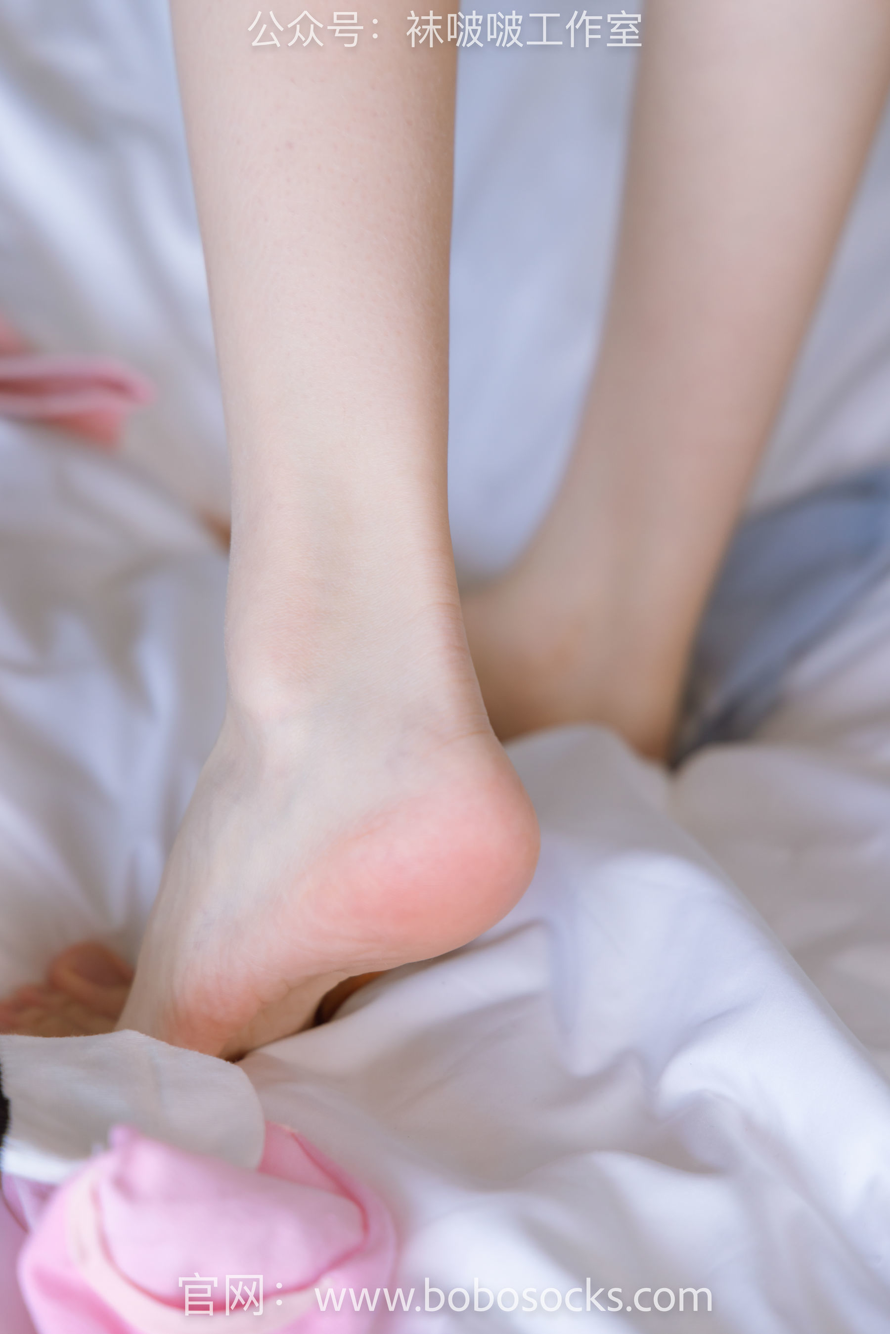图片[33]-BoBoSocks袜啵啵 No.127 稚予-麦昆板鞋、两双自然穿旧棉袜、裸足[139P]-六色网
