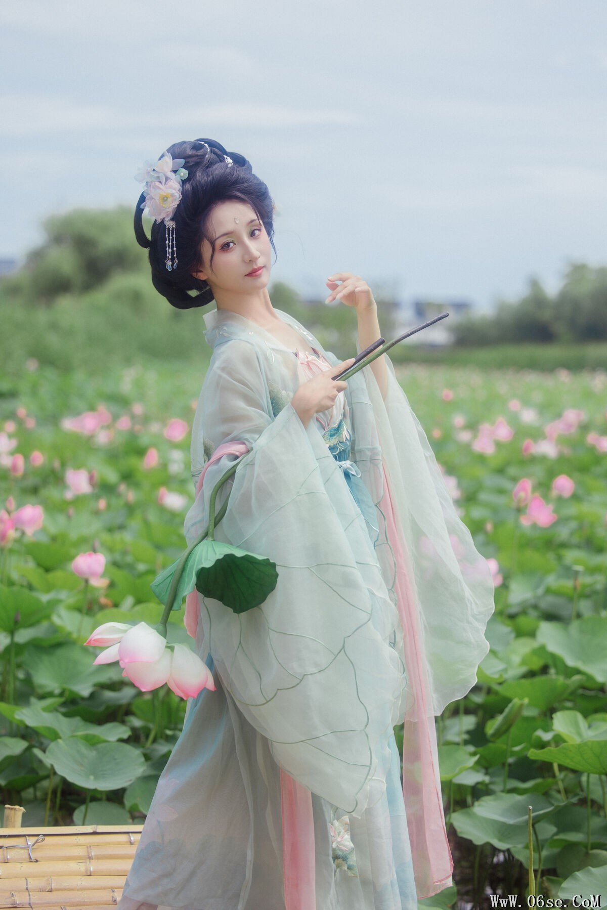 图片[15]-YiTuYu艺图语 Vol.7467 Piao Piao Bu Chi Cao[35P]-六色网