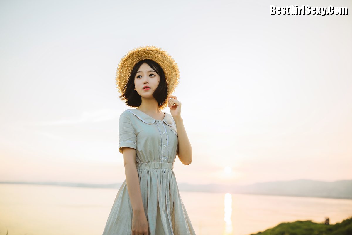 图片[22]-YiTuYu艺图语 Vol.4076 Si Yue Qing Xia[25P]-六色网