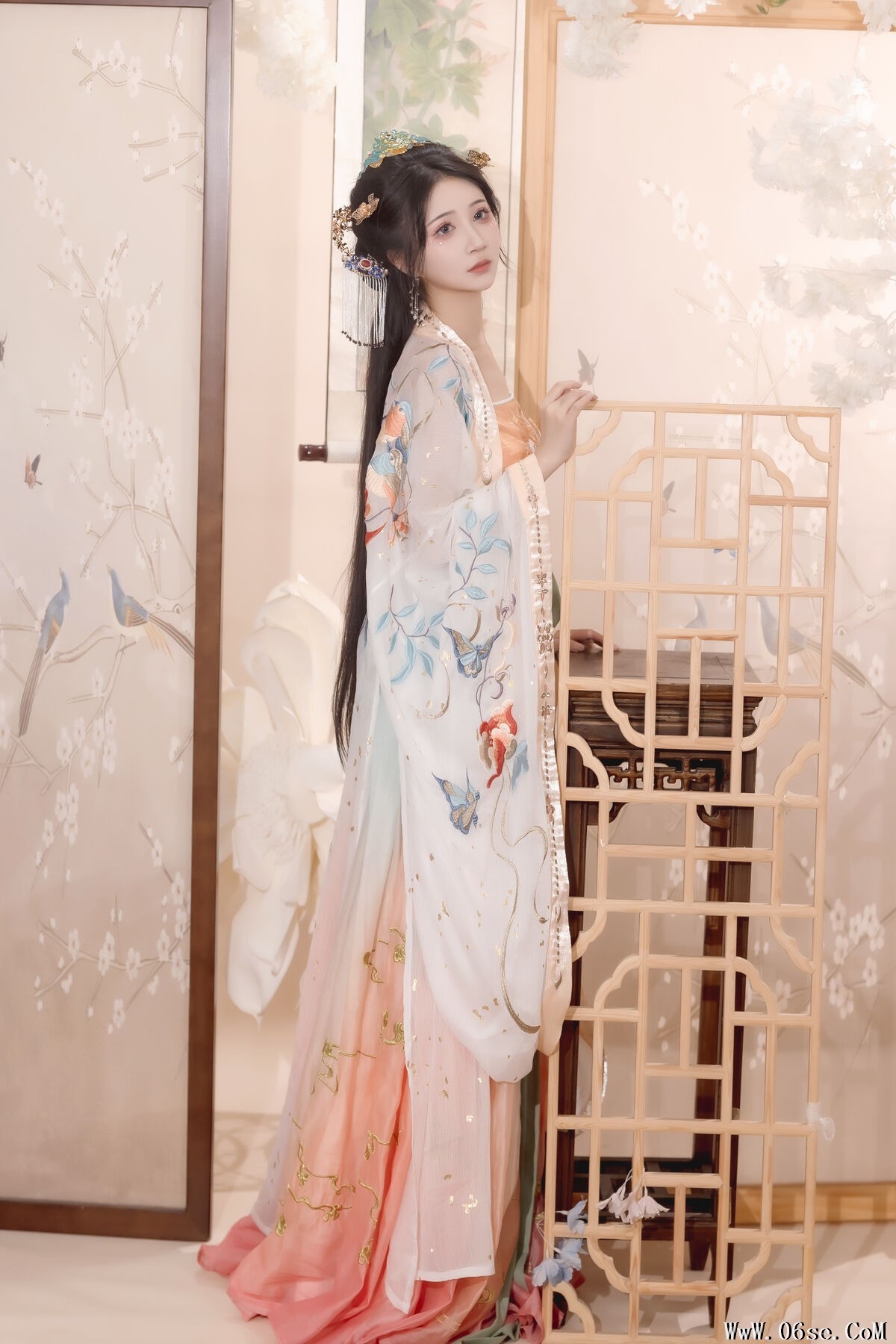 图片[11]-YiTuYu艺图语 Vol.7470 Qi Luo Sheng De Xiao Su Su[28P]-六色网