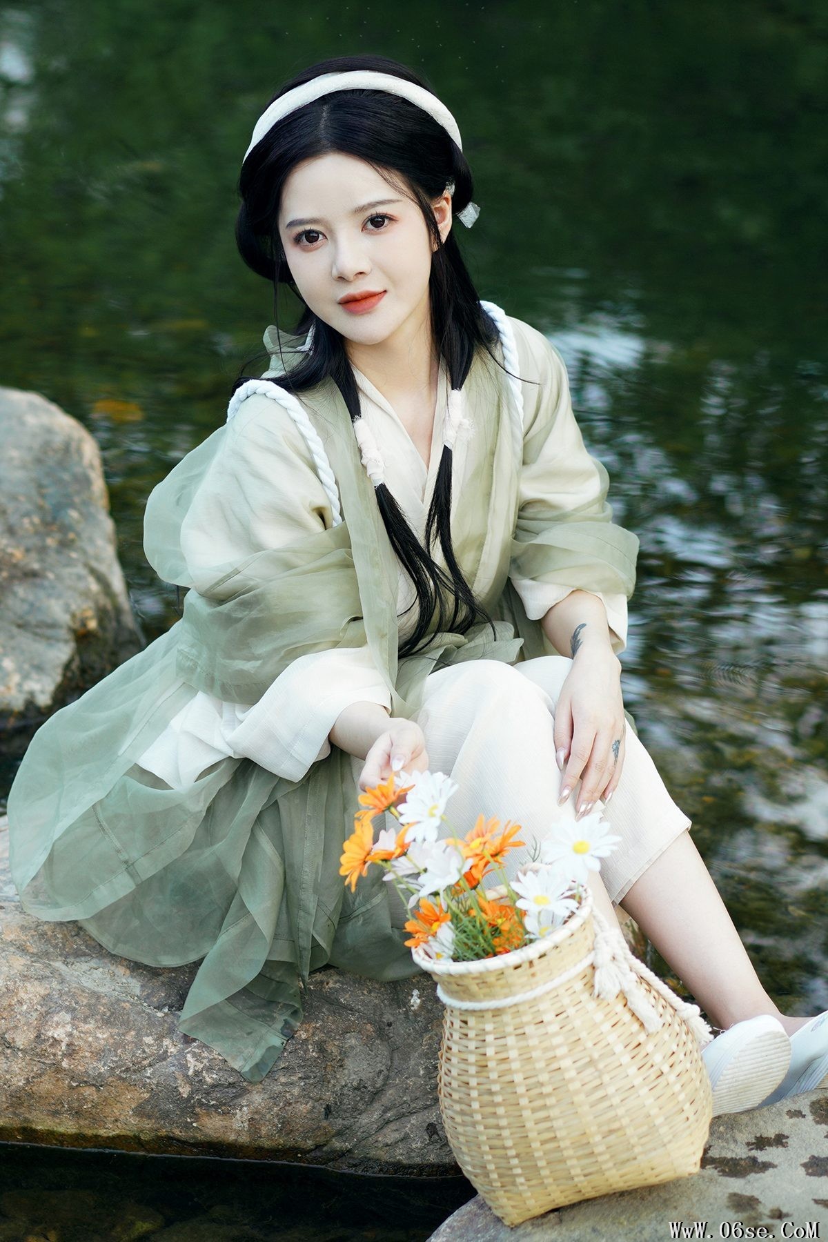 YiTuYu艺图语 Vol.4256 Feng Zai Qi Shi[27P]-六色网