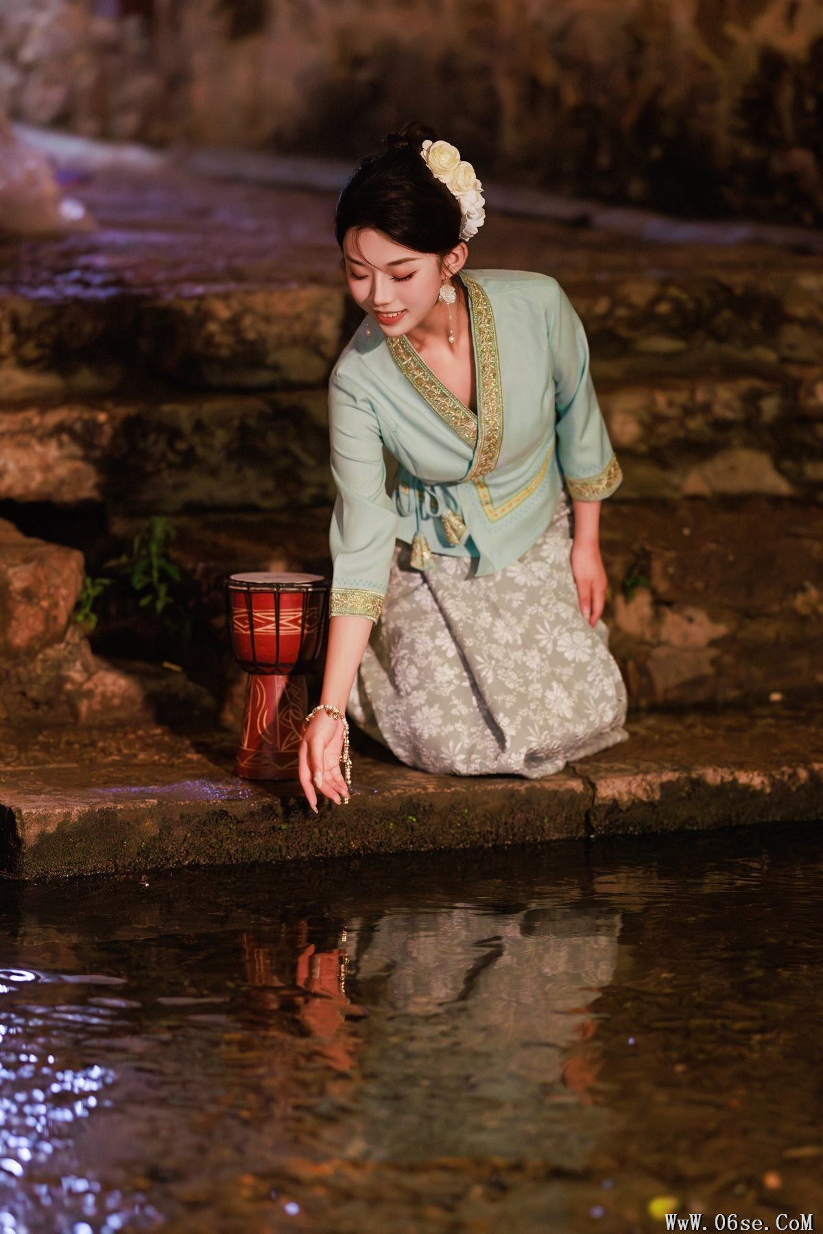图片[25]-YiTuYu艺图语 Vol.5072 Pei Tong Xue[40P]-六色网