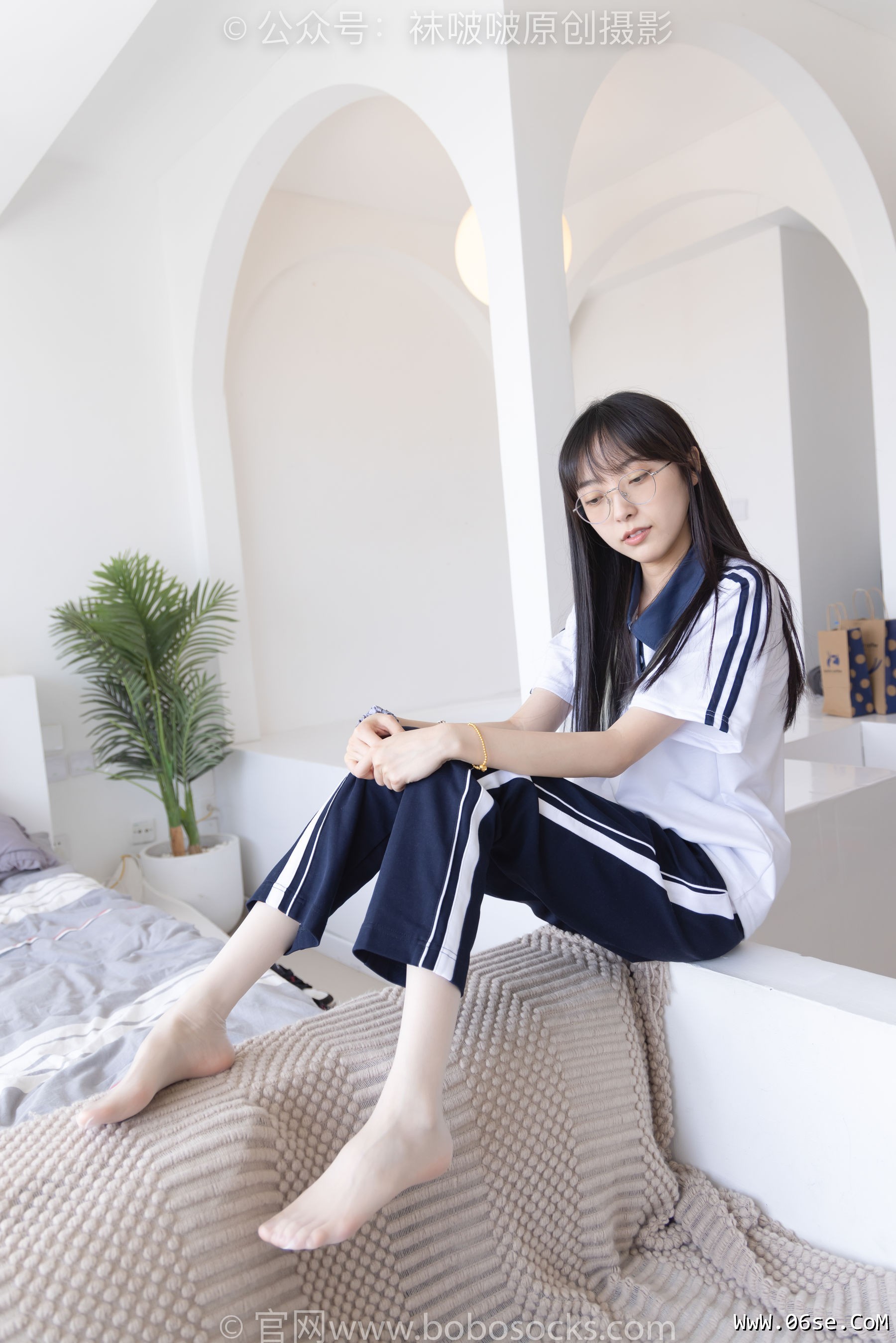 图片[16]-BoBoSocks袜啵啵 No.207 稚予 -aj板鞋、白棉袜、油亮白丝、校服裤里丝[140P]-六色网