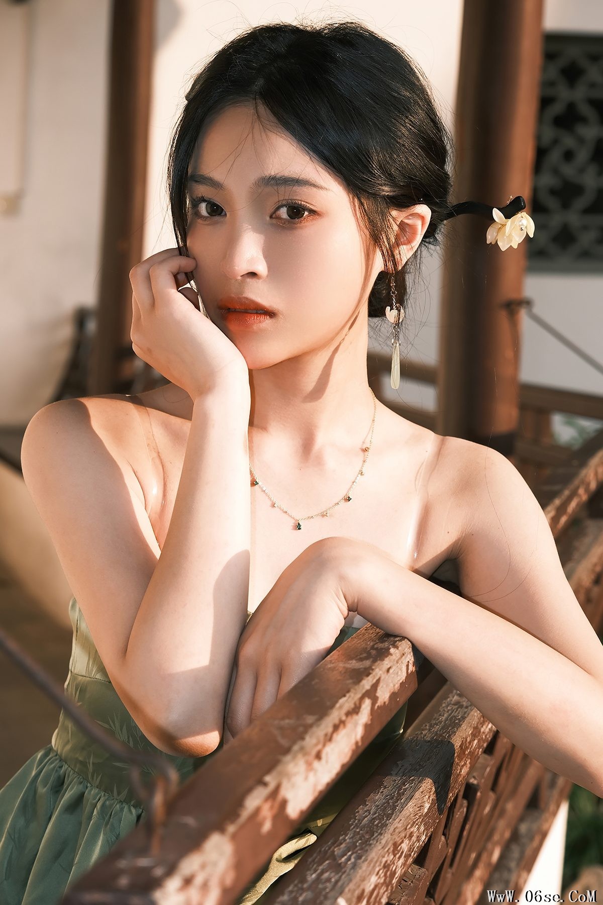 YiTuYu艺图语 Vol.4679 Lu Rou Chi Bu Bao[31P]-六色网