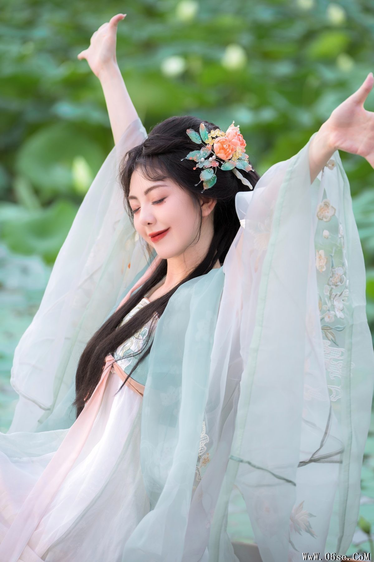 图片[24]-YiTuYu艺图语 Vol.5287 Qian Xue Ya[31P]-六色网
