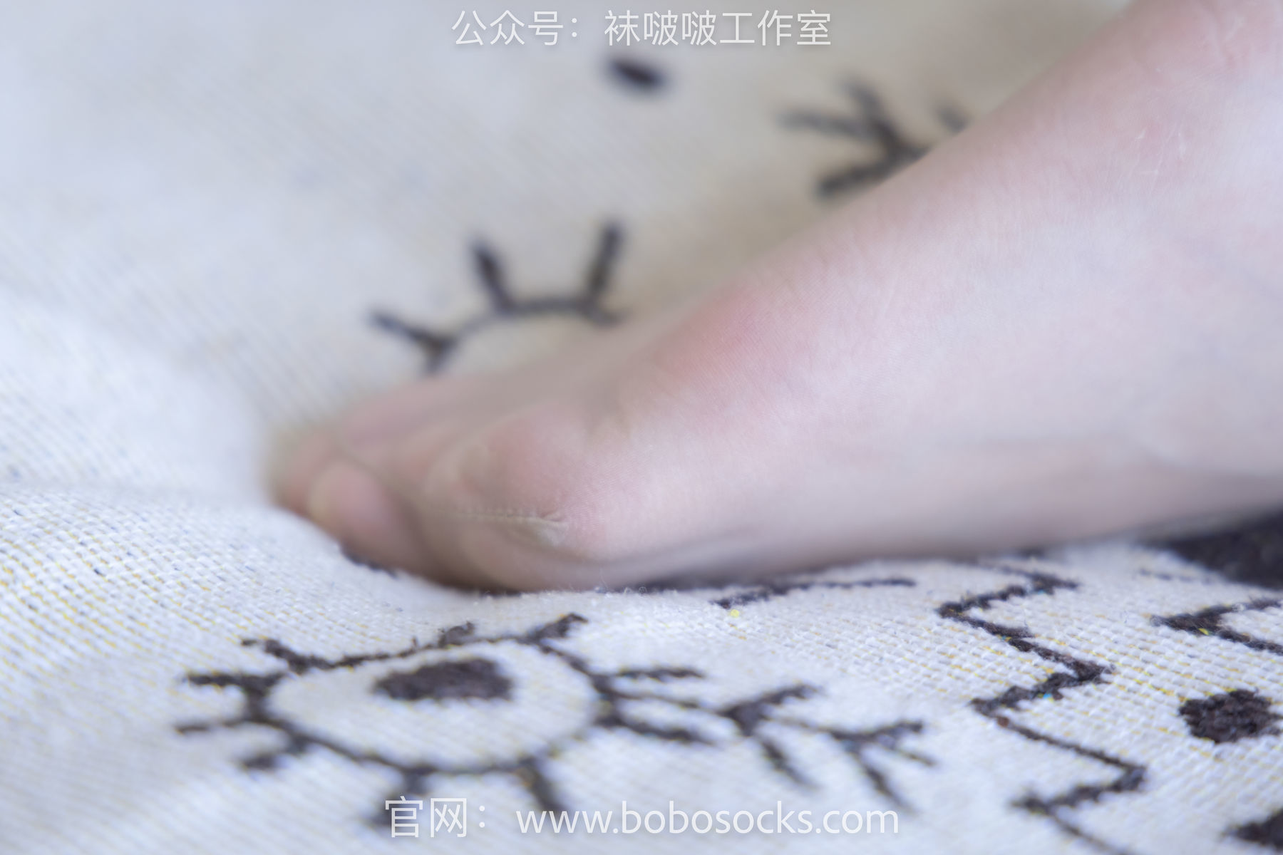 图片[72]-BoBoSocks袜啵啵 No.111 小甜豆-高跟鞋、油亮肉丝[134P]-六色网