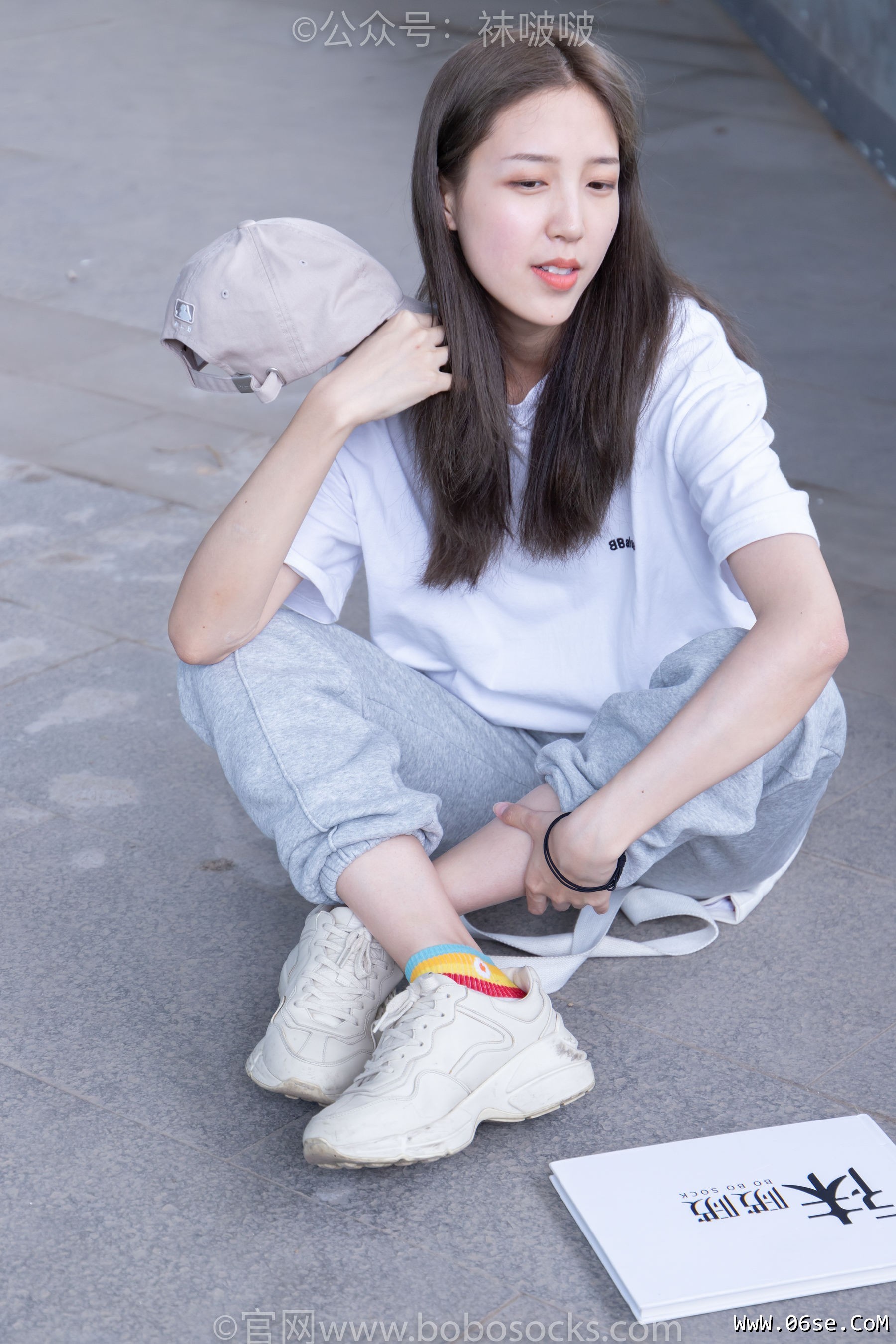 图片[131]-BoBoSocks袜啵啵 No.012 泡芙-运动鞋、白棉袜、裸足[132P]-六色网