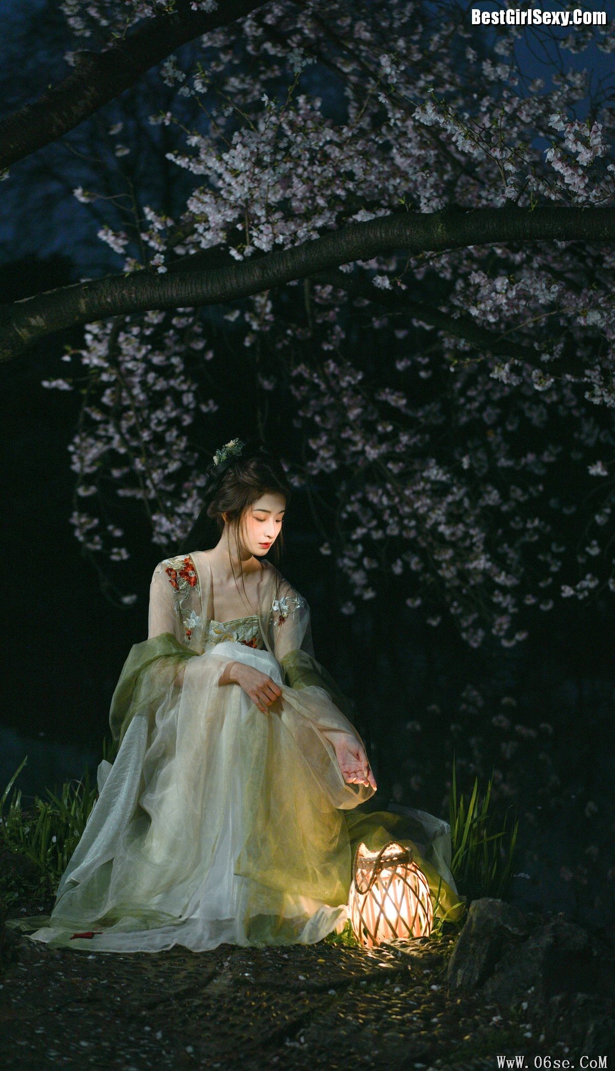 图片[11]-YiTuYu艺图语 Vol.4025 Shu Li[24P]-六色网