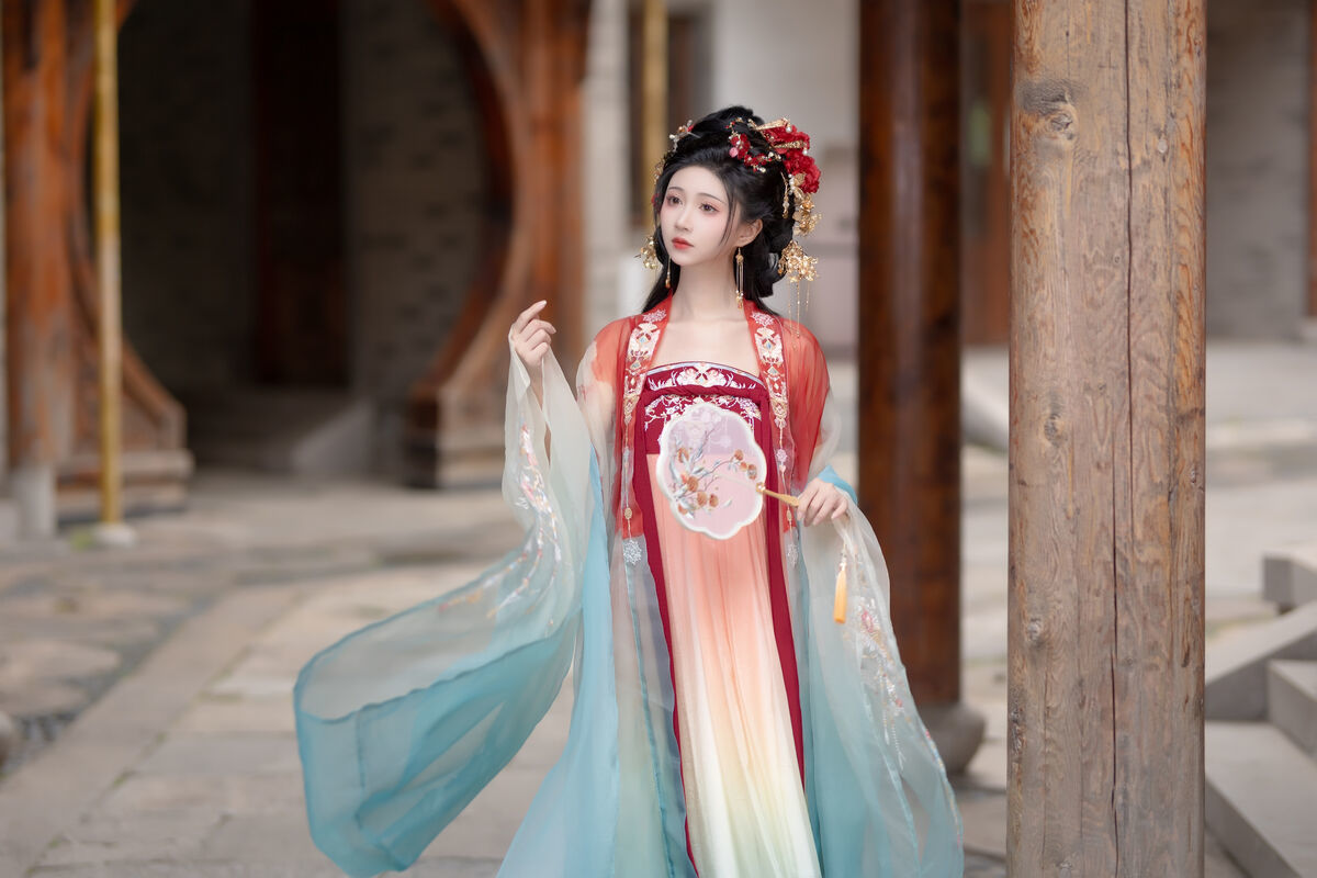 图片[28]-YiTuYu艺图语 Vol.7208 Qi Luo Sheng De Xiao Su Su[28P]-六色网
