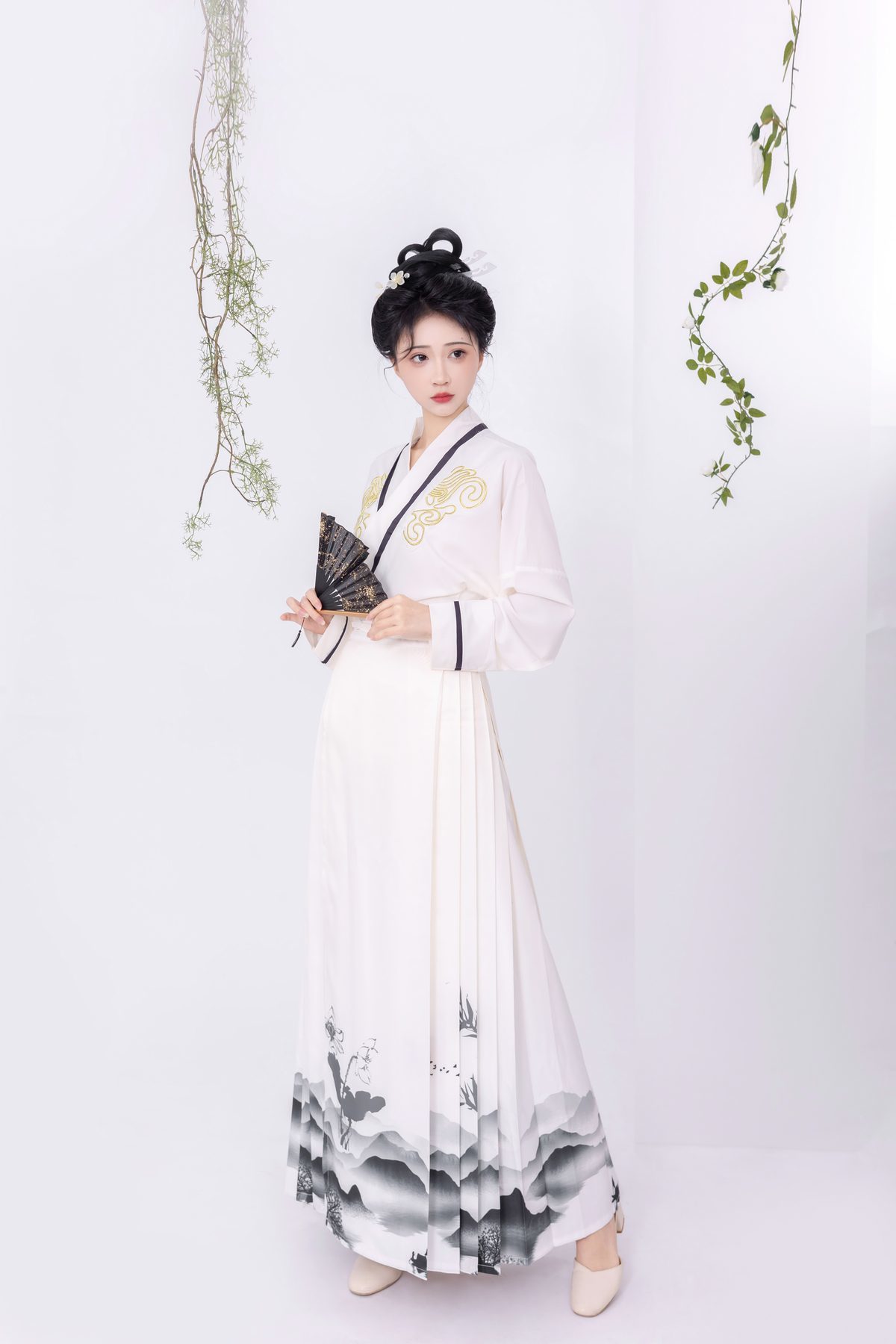 图片[3]-YiTuYu艺图语 Vol.3527 Qi Luo Sheng De Xiao Su Su[28P]-六色网