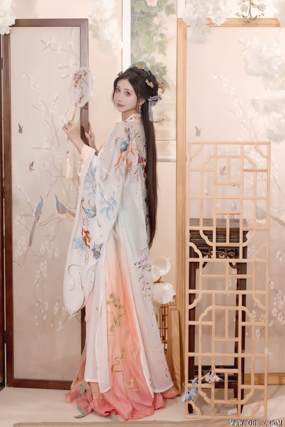 图片[13]-YiTuYu艺图语 Vol.7470 Qi Luo Sheng De Xiao Su Su[28P]-六色网