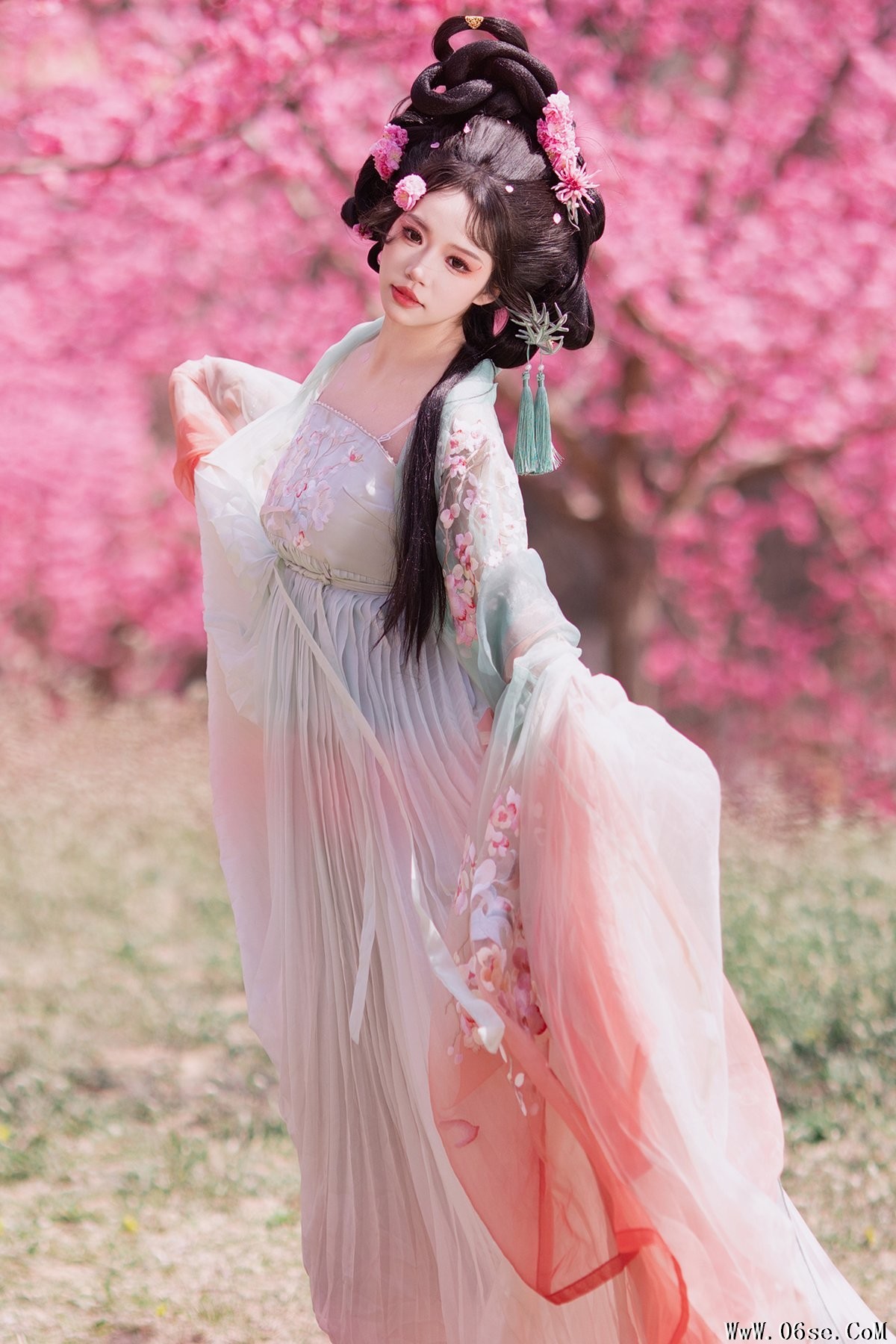 YiTuYu艺图语 Vol.6833 Huan Huan[23P]-六色网