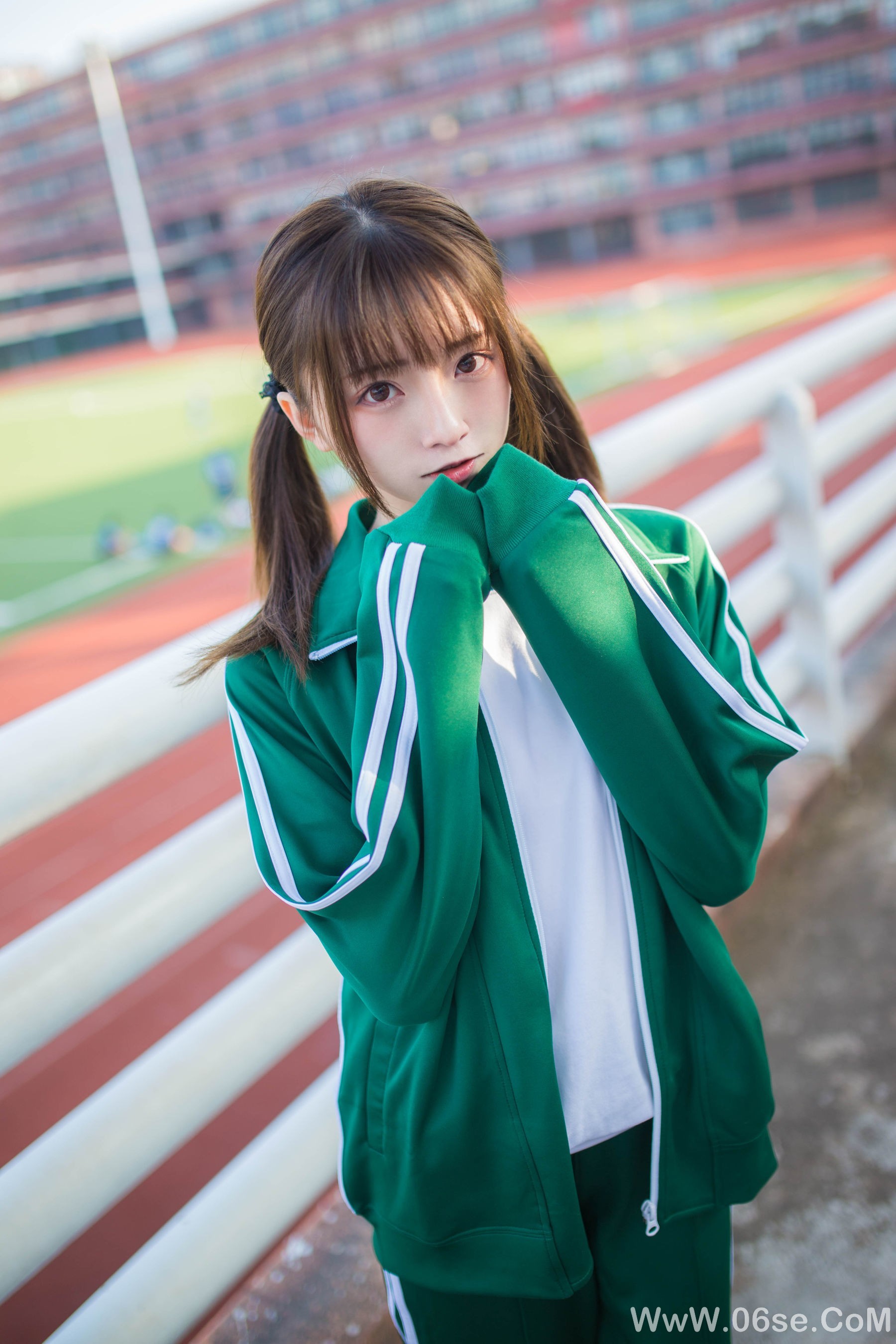 图片[9]-动漫博主Kitaro_绮太郎 绿色运动服女孩[18P]-六色网